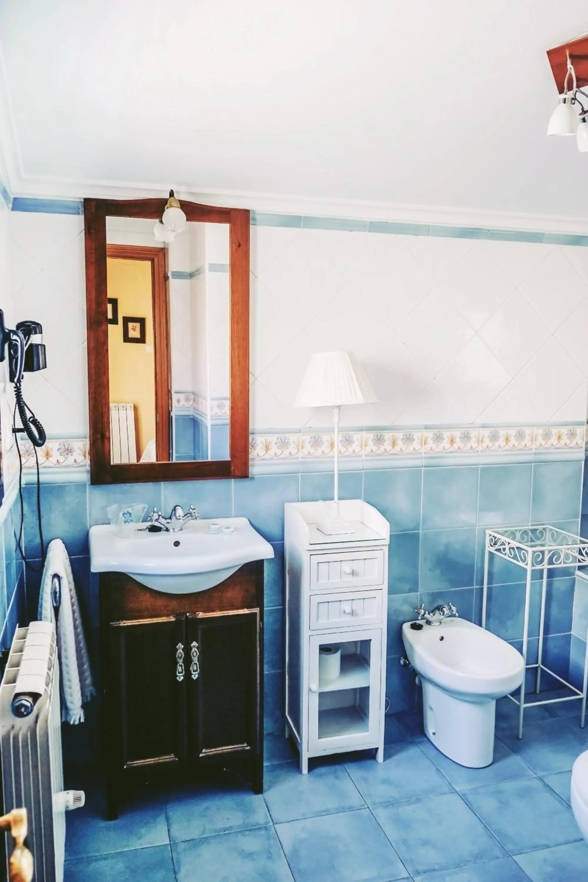 Bathroom in DC Mesones 21