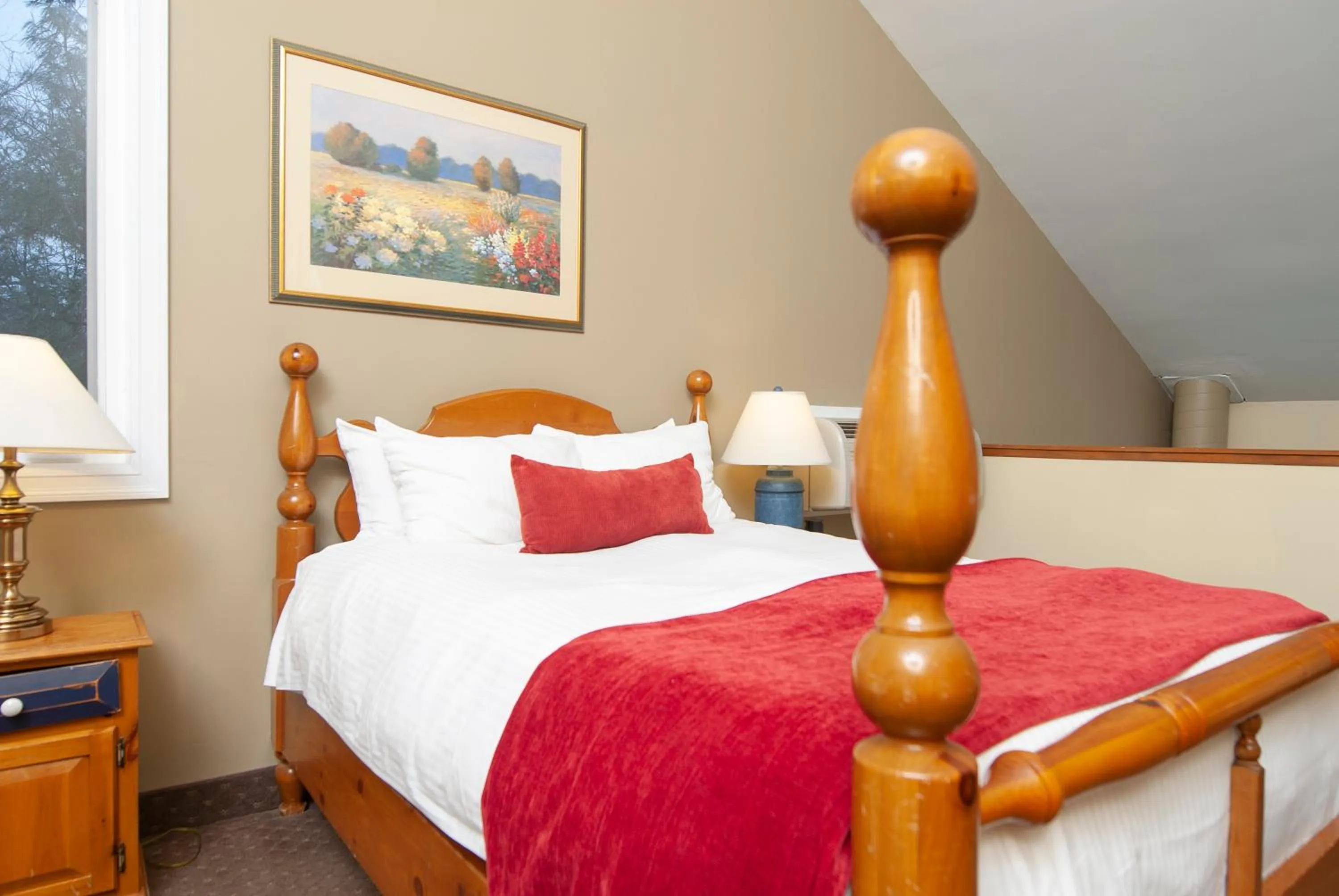 Two-Bedroom Loft in Rocky Crest Golf Resort