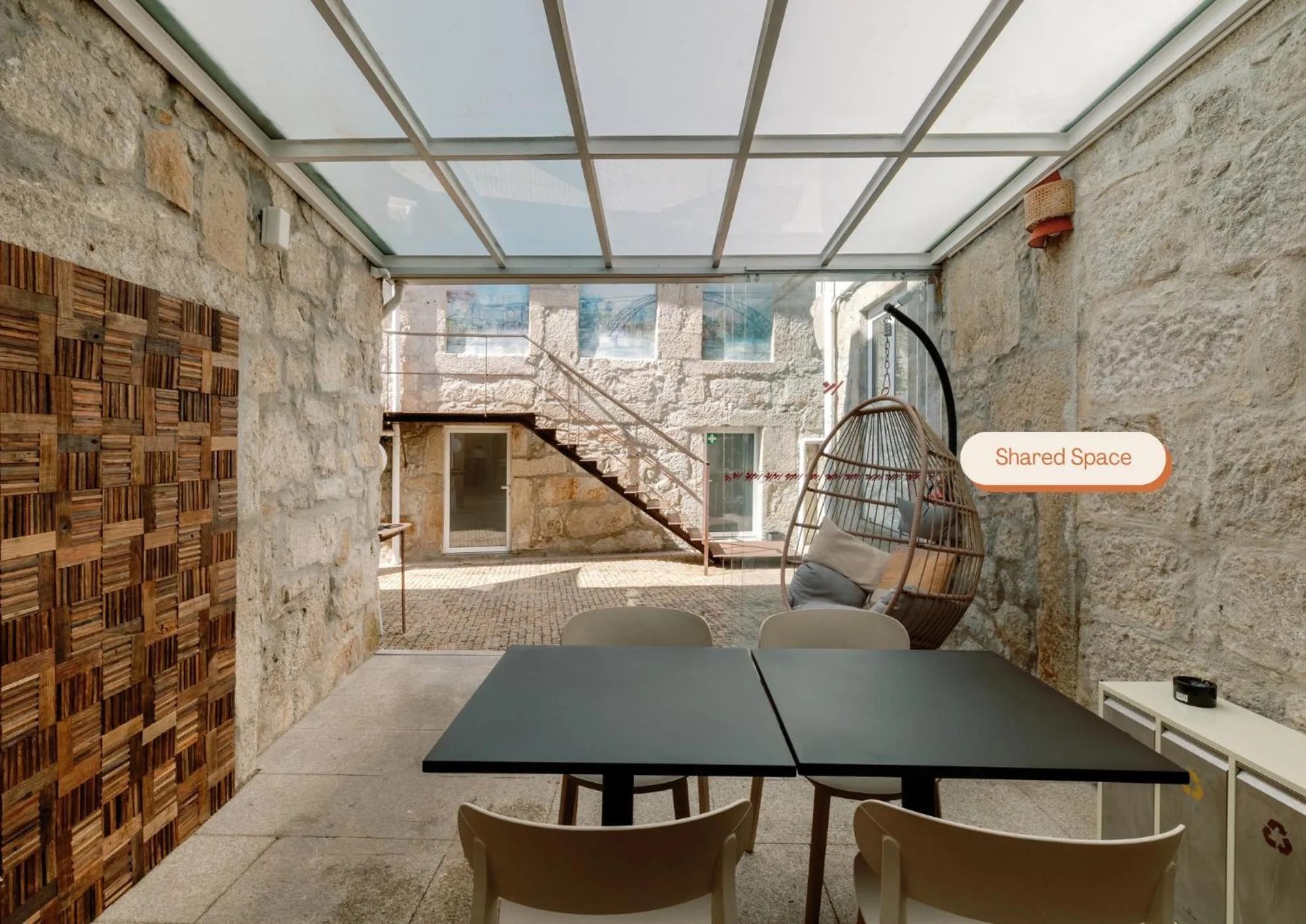 Communal lounge/ TV room in Fine Arts Studios by Olala Homes