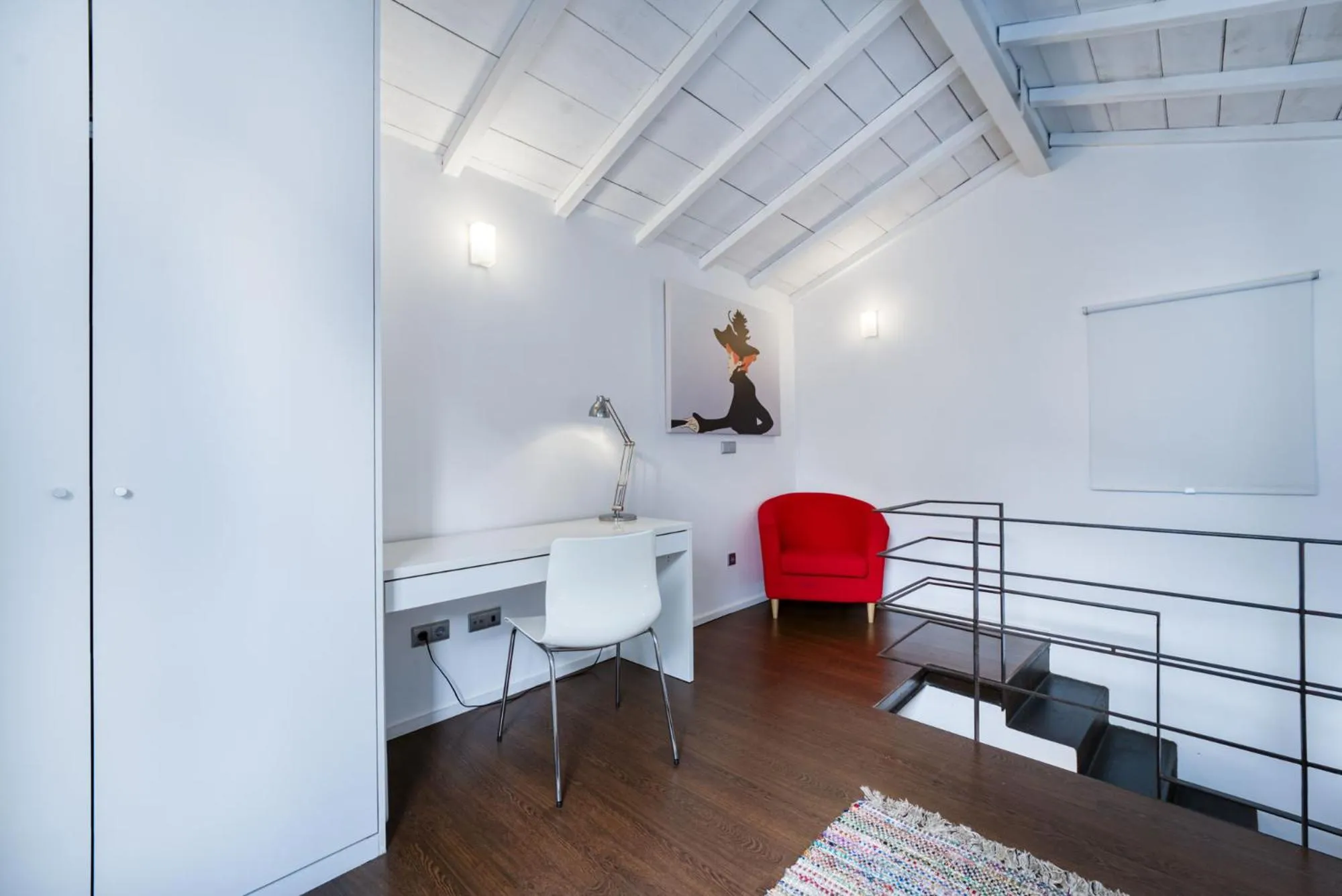 Bedroom in Fine Arts Studios by Olala Homes