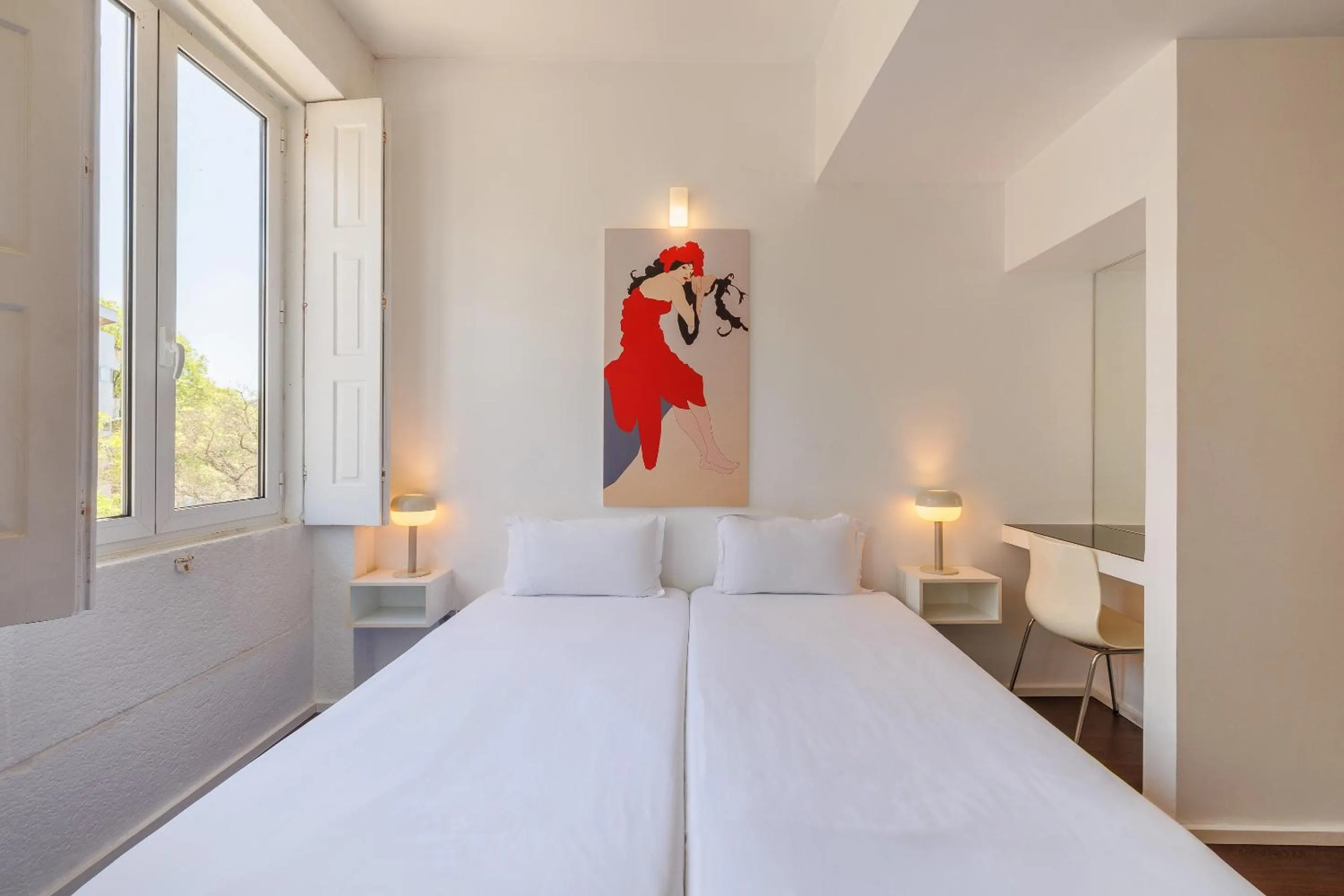 Bedroom, Bed in Fine Arts Studios by Olala Homes