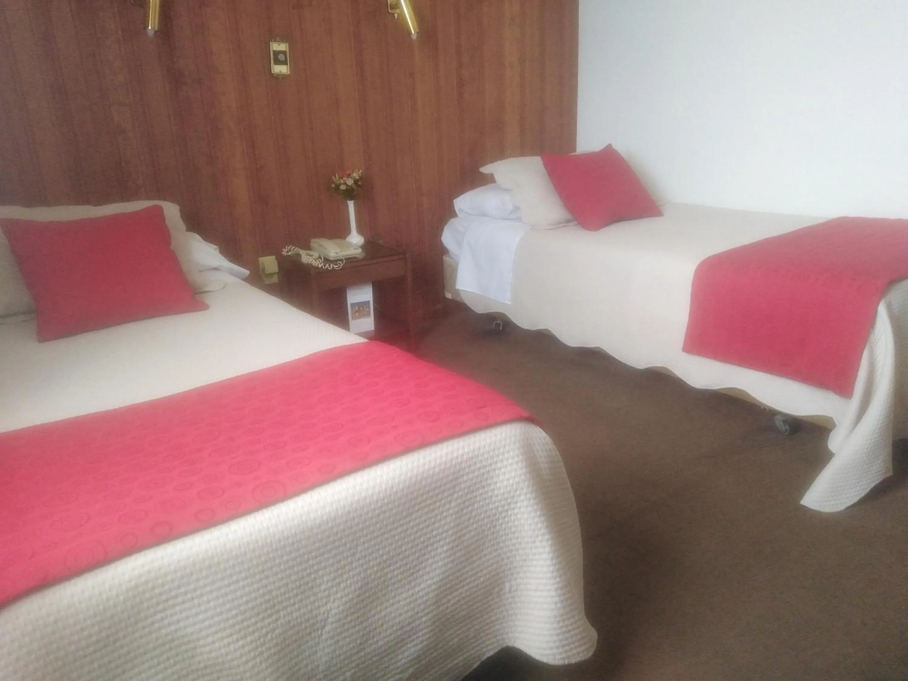 Bedroom, Bed in Hotel Mercurio