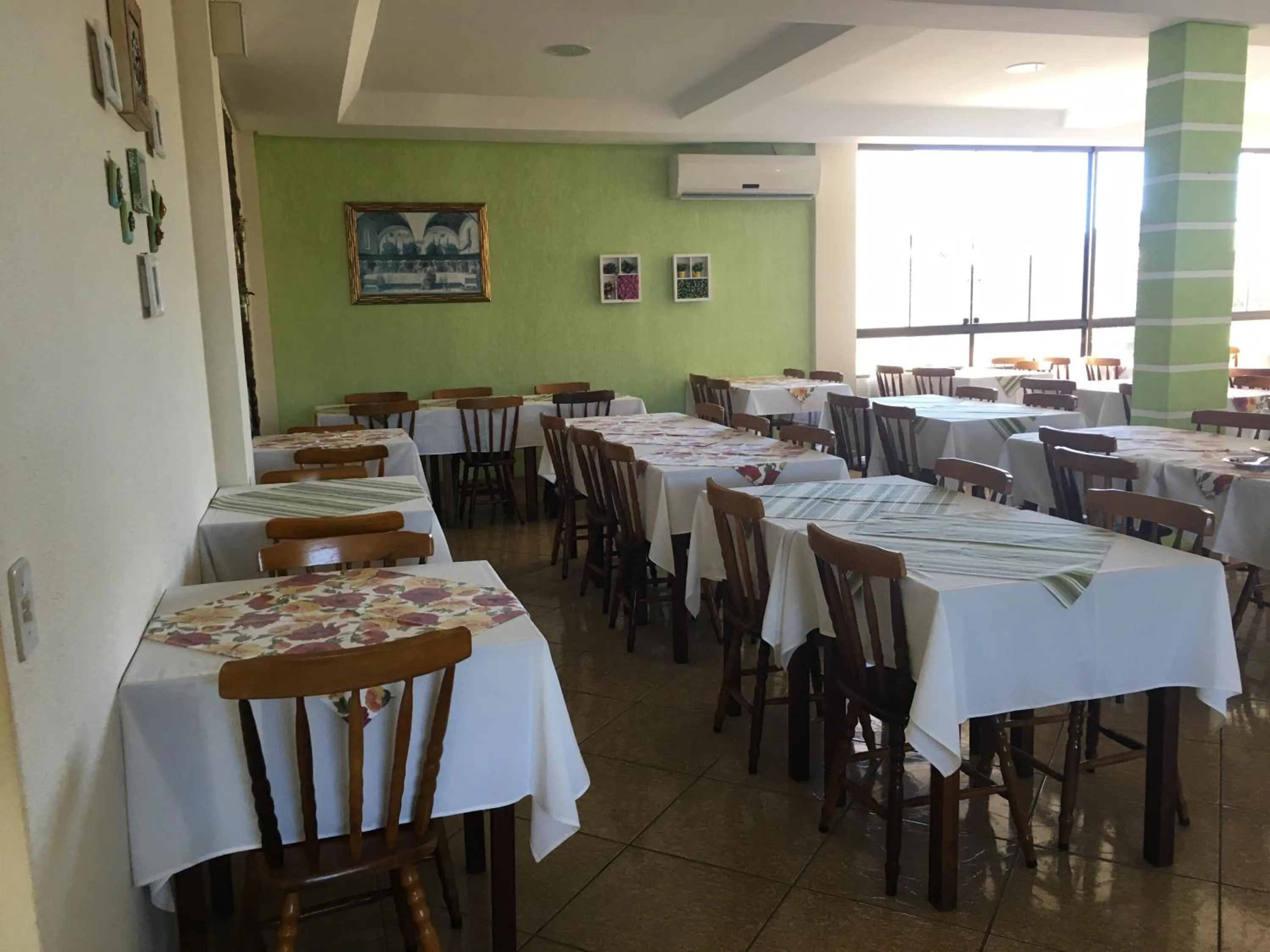Meals in Hotel Mares do Sul