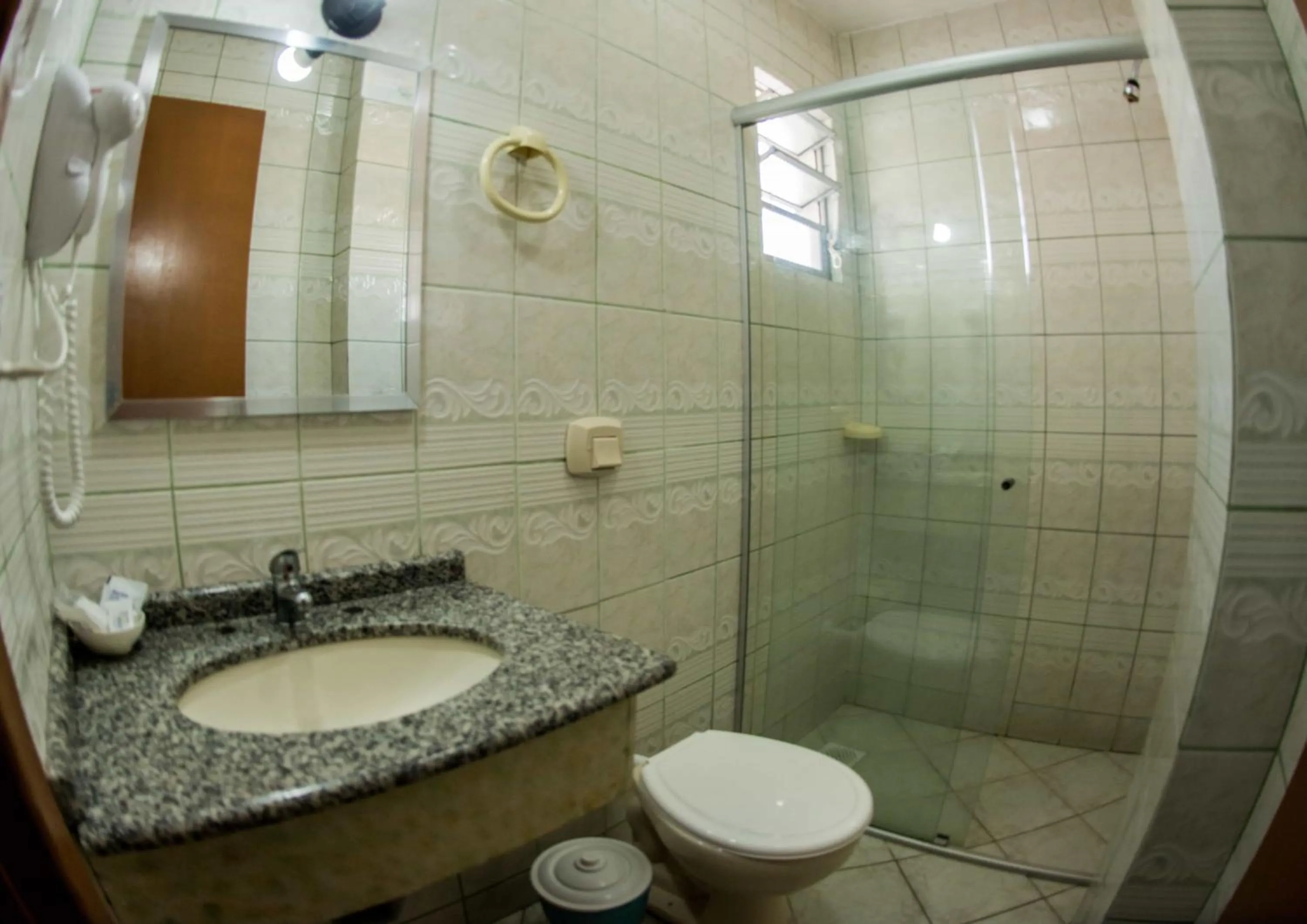 Bathroom in Hotel Mares do Sul