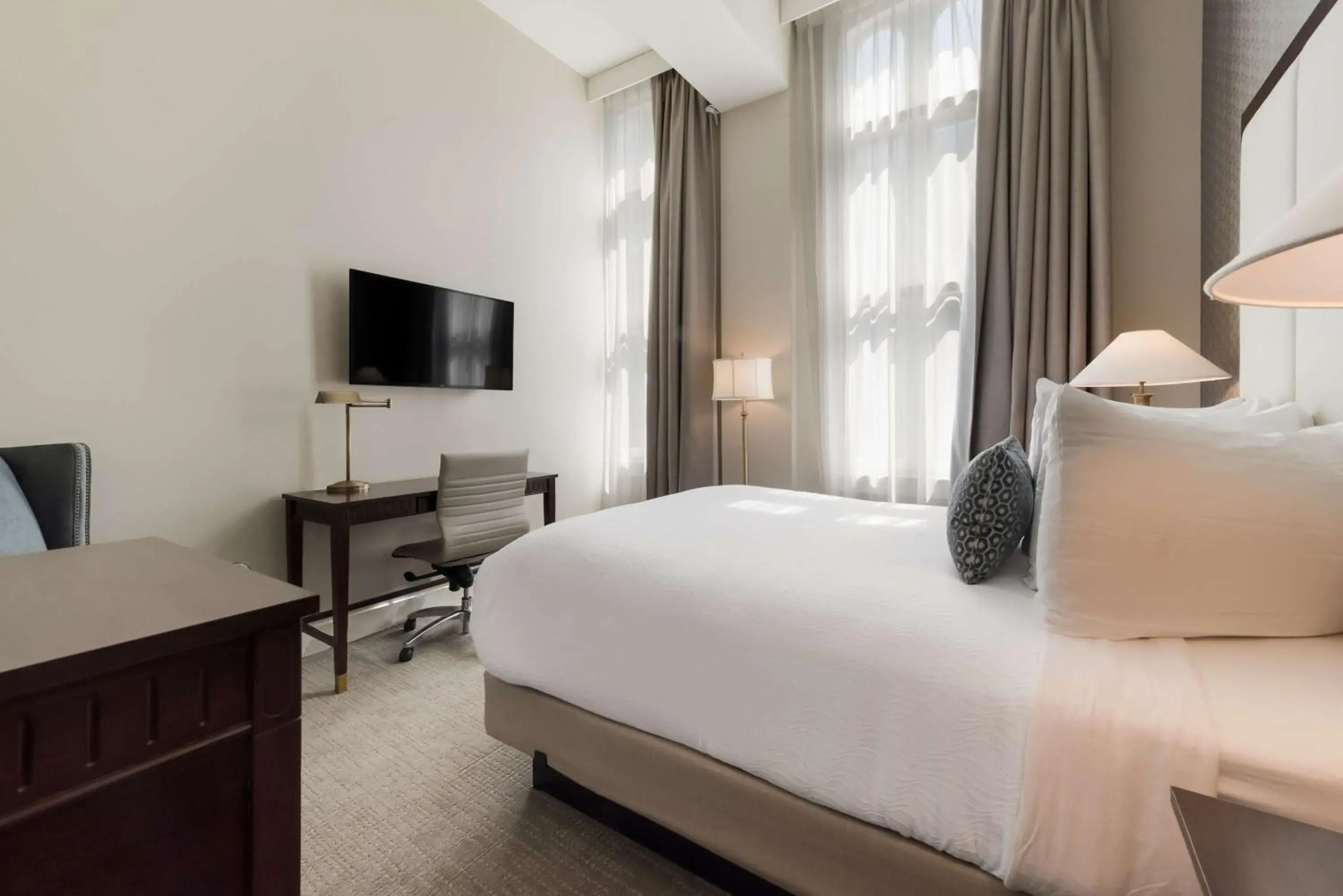 Bedroom, Bed in Independence Park Hotel, BW Premier Collection Bedroom, Bed in Independence Park Hotel, BW Premier Collection