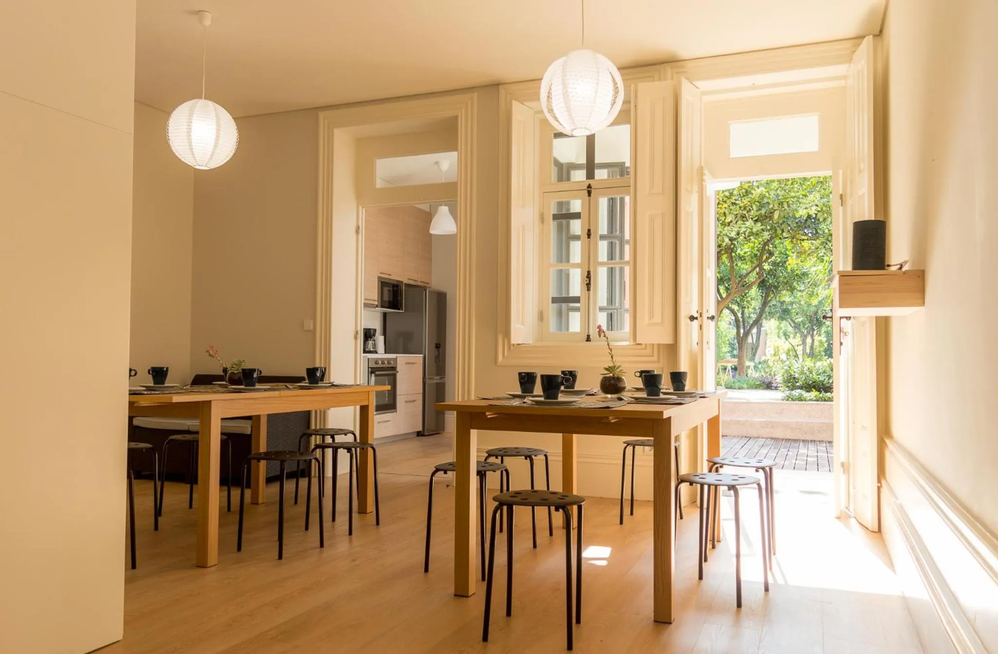 Kitchen or kitchenette in Queen's Garden Hostel