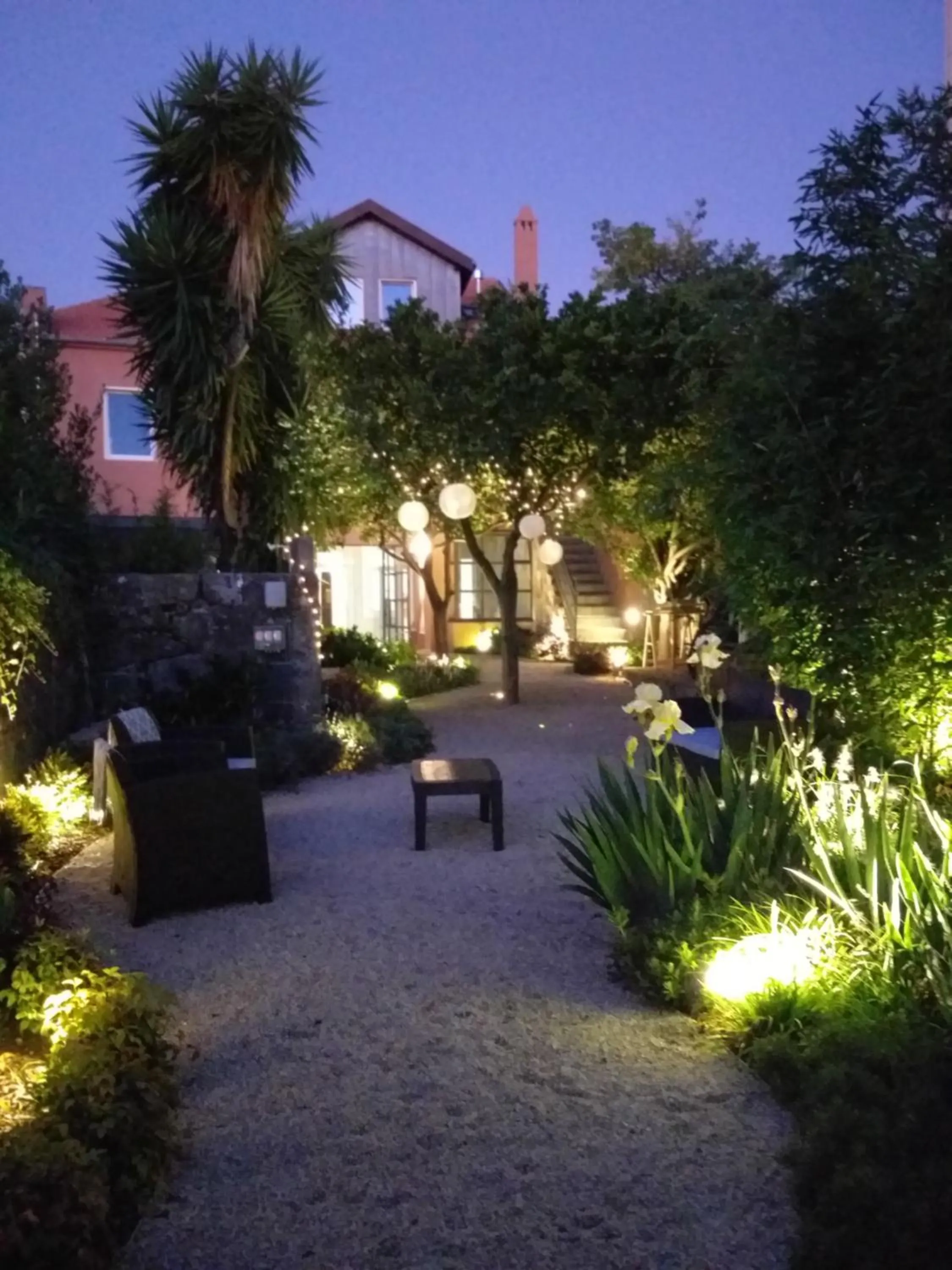 Queen's Garden Hostel