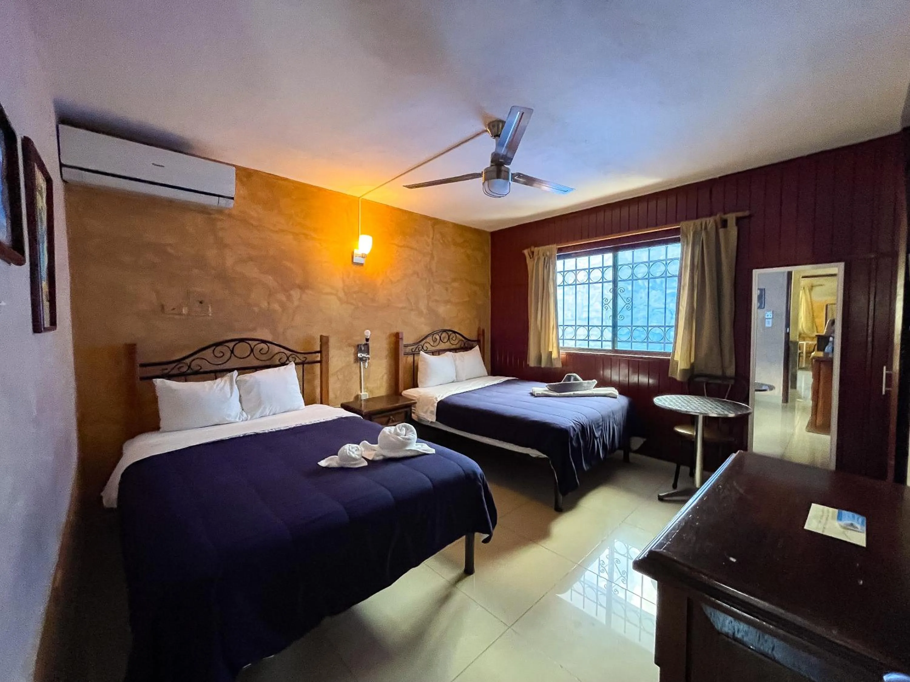 Bedroom, Bed in Hotel La Casona Real