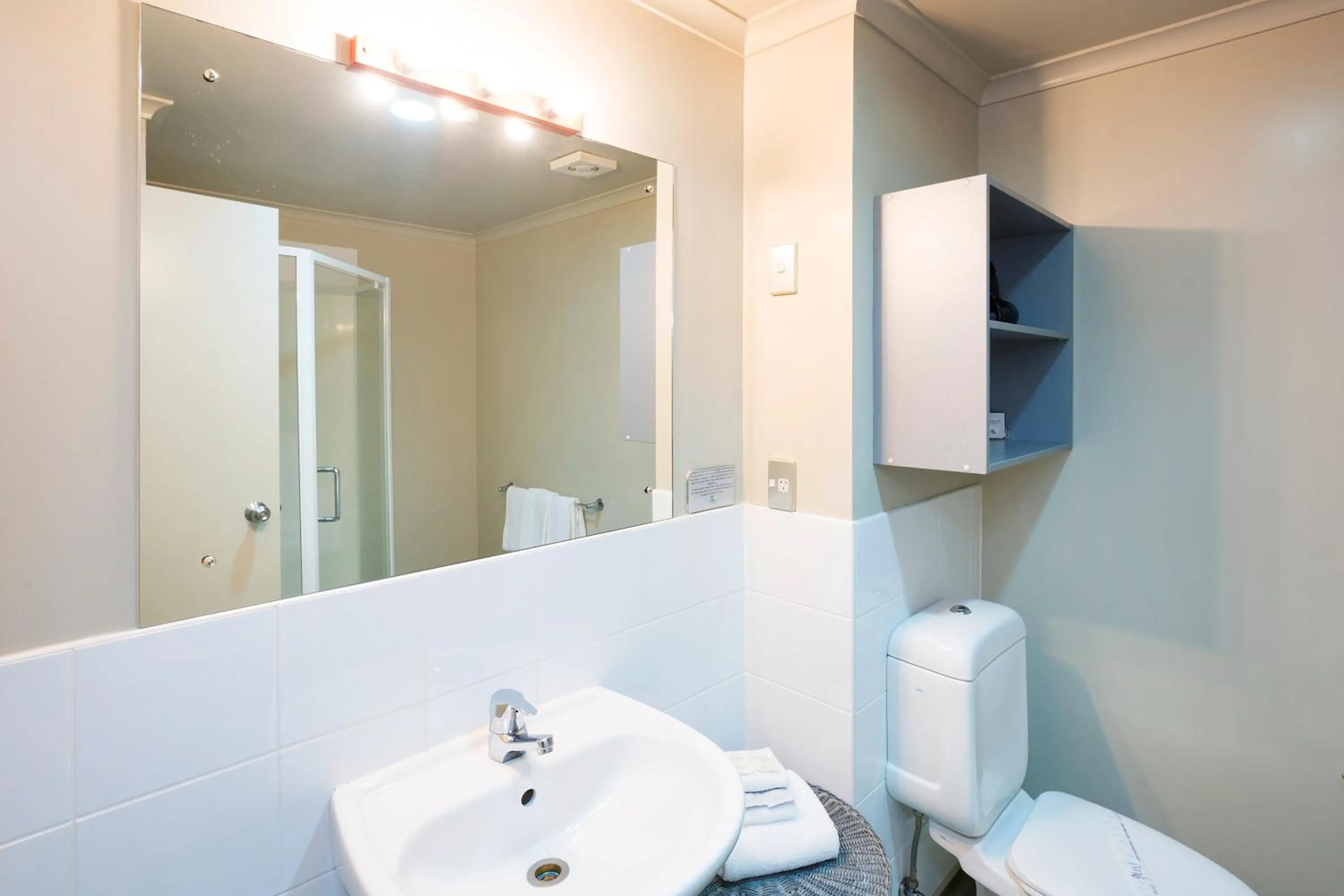 Bathroom in Beach House Motel