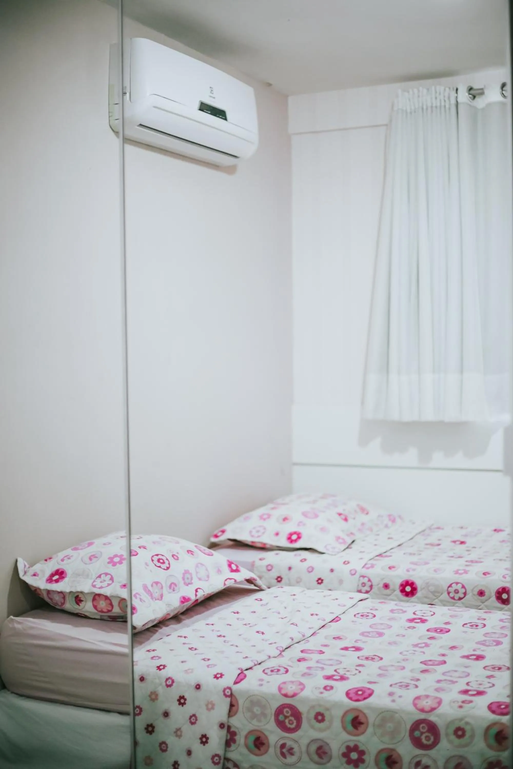 Bed in Apto 60m, perto da feirinha, Meirelles