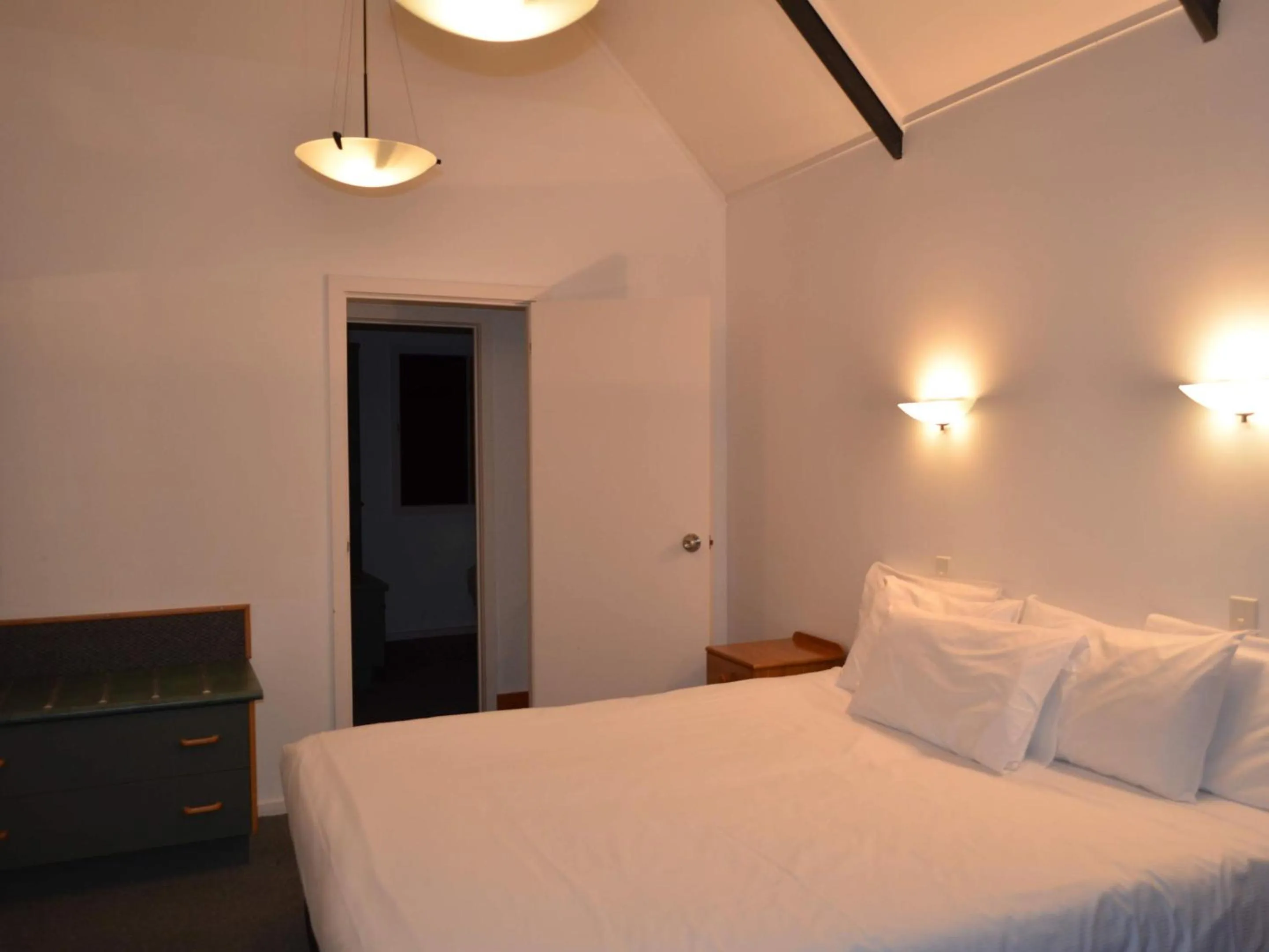 Bed in Salty Dog Inn