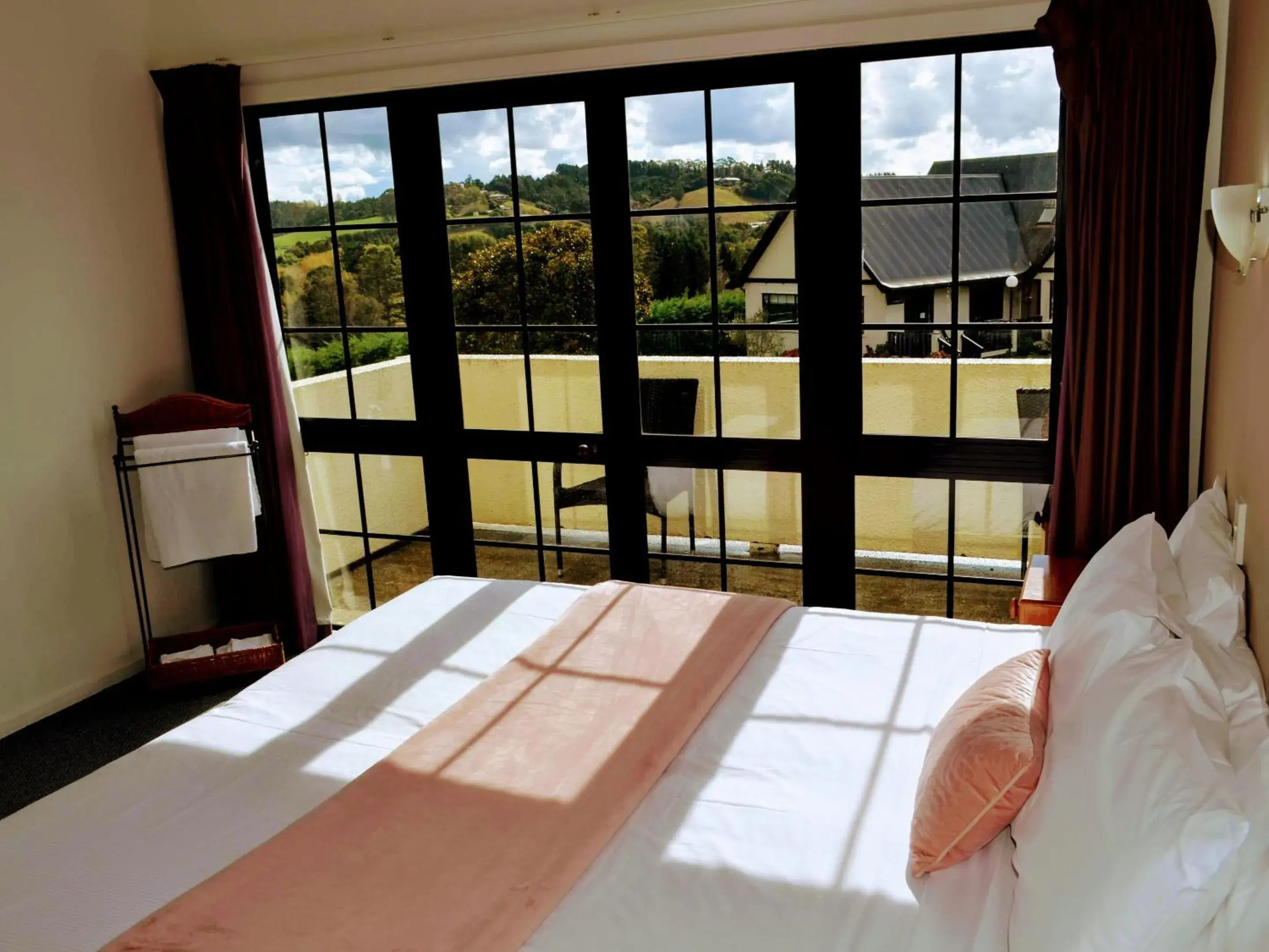 Bed in Salty Dog Inn Bed in Salty Dog Inn