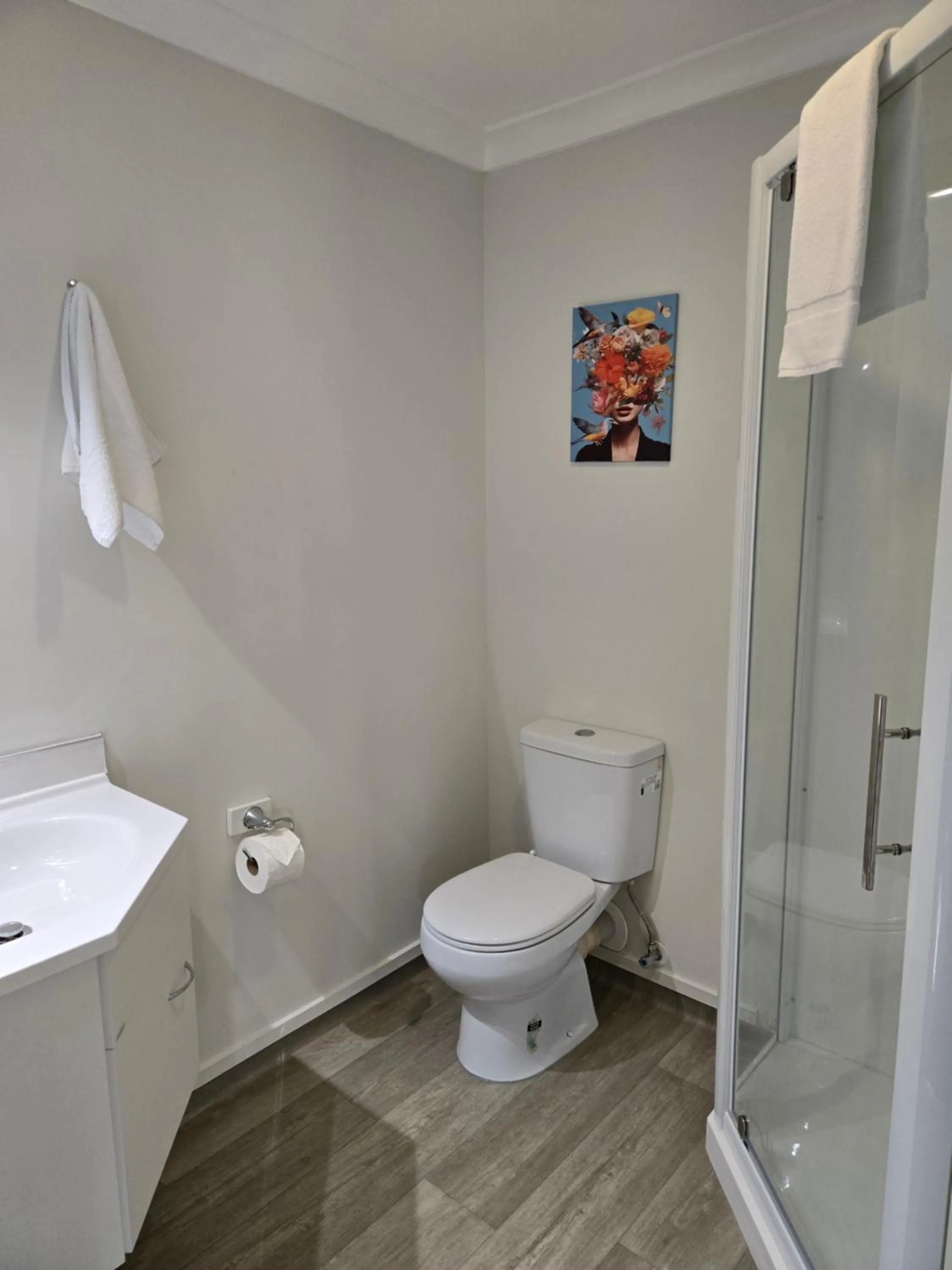 Bathroom in Te Mahuru Retreat