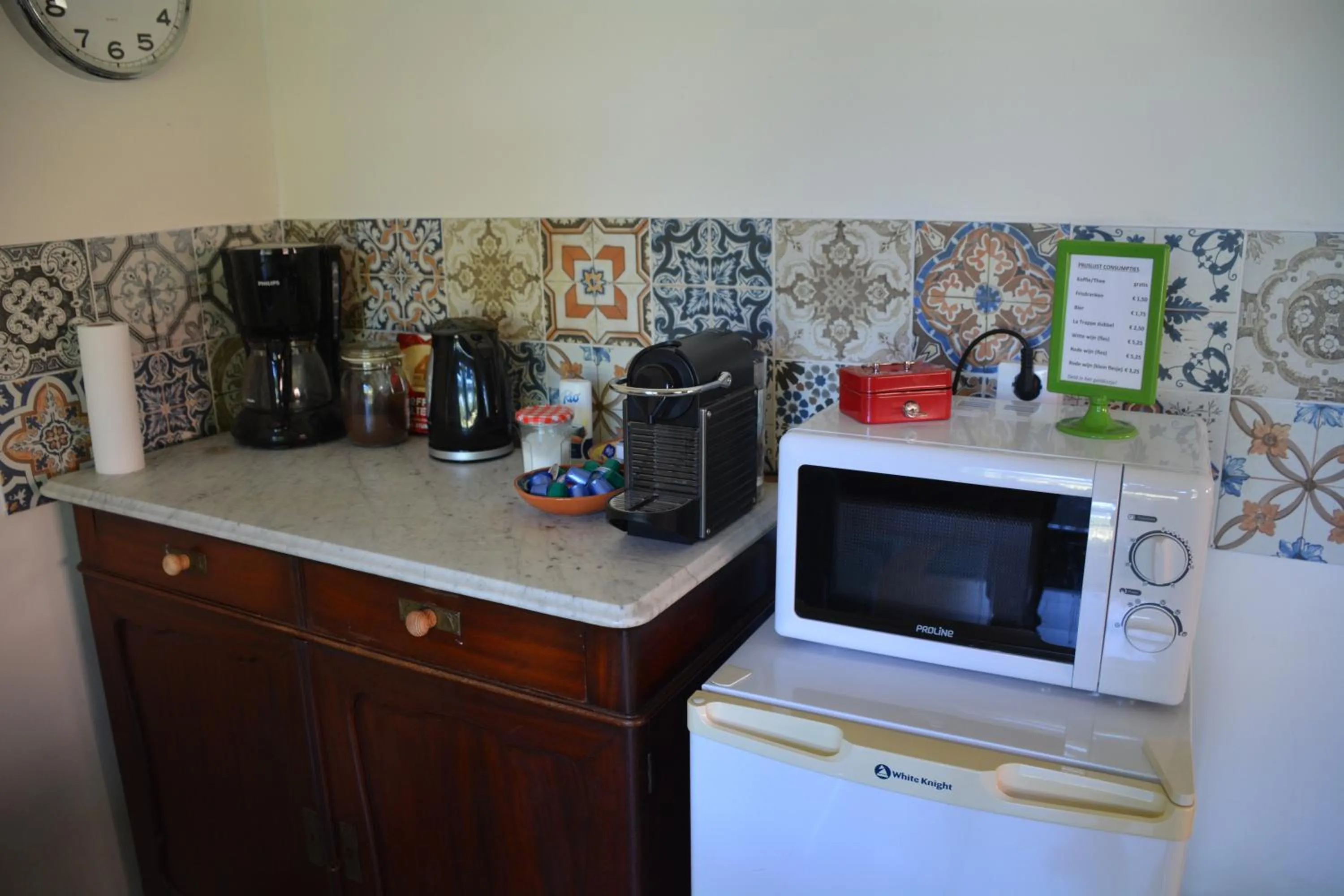 Coffee/tea facilities in Tijdzat