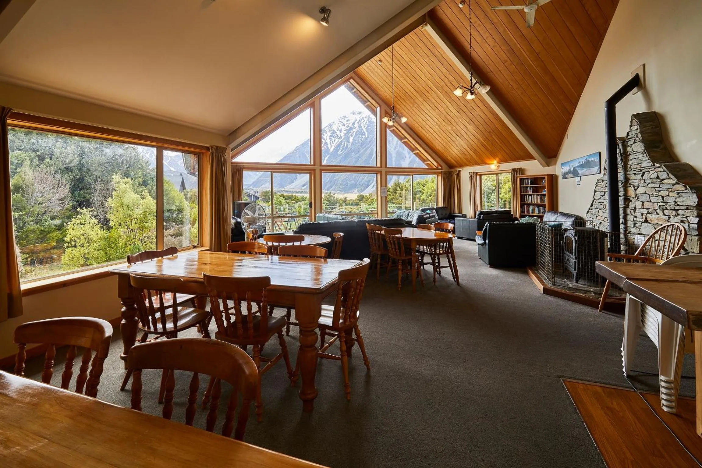 Communal kitchen in Aoraki Mount Cook Alpine Lodge