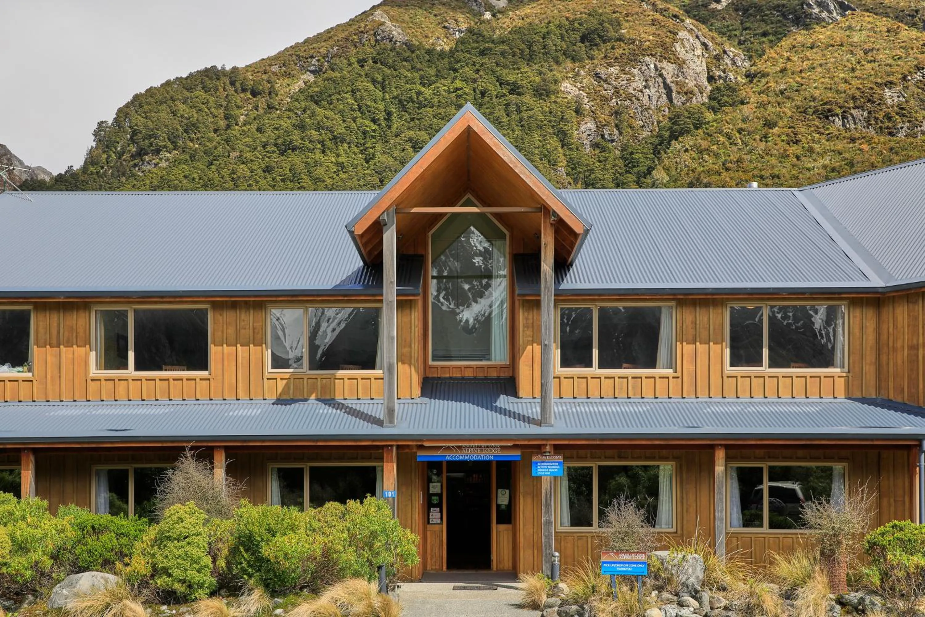 Facade/entrance in Aoraki Mount Cook Alpine Lodge