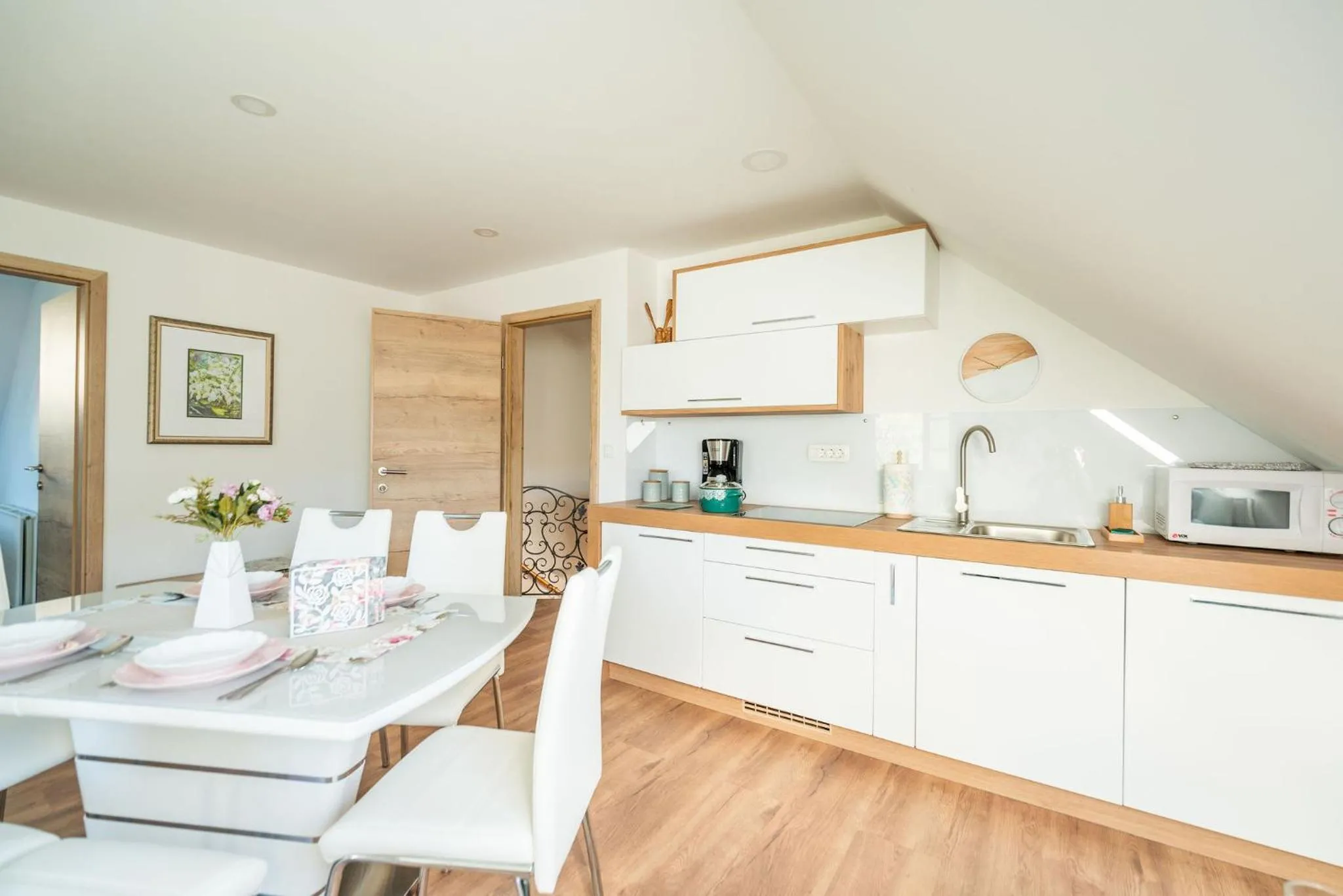 Kitchen or kitchenette in Apartmaji Urška