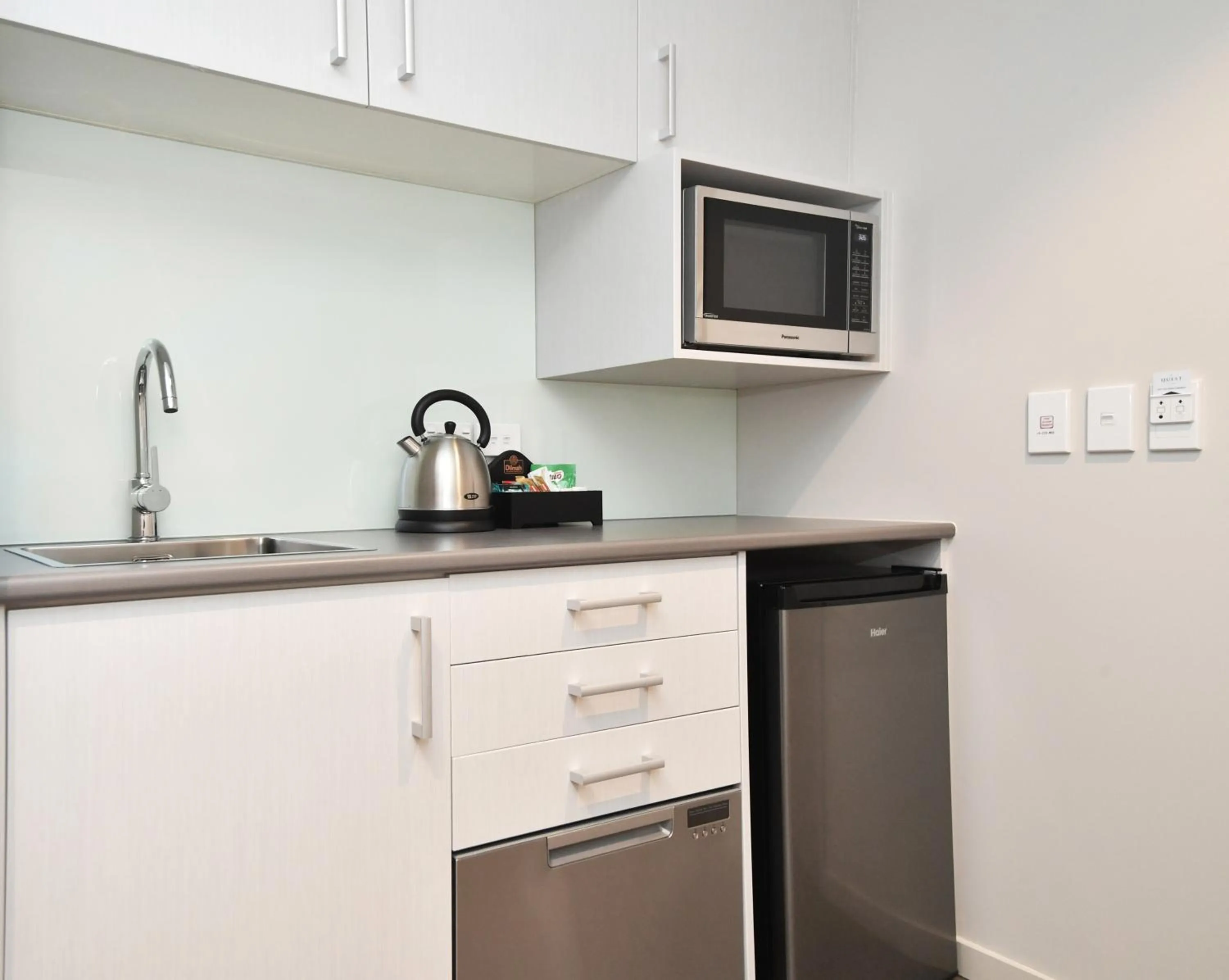 Kitchen or kitchenette in Quest Highbrook