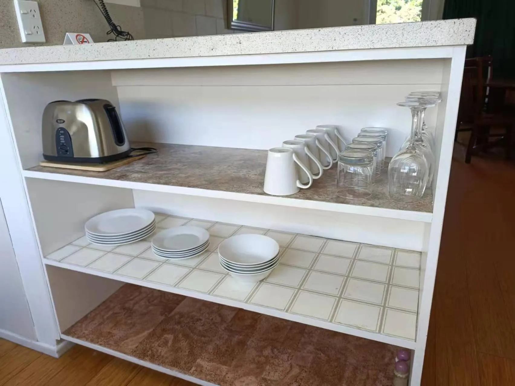 Coffee/tea facilities in Astral Motel