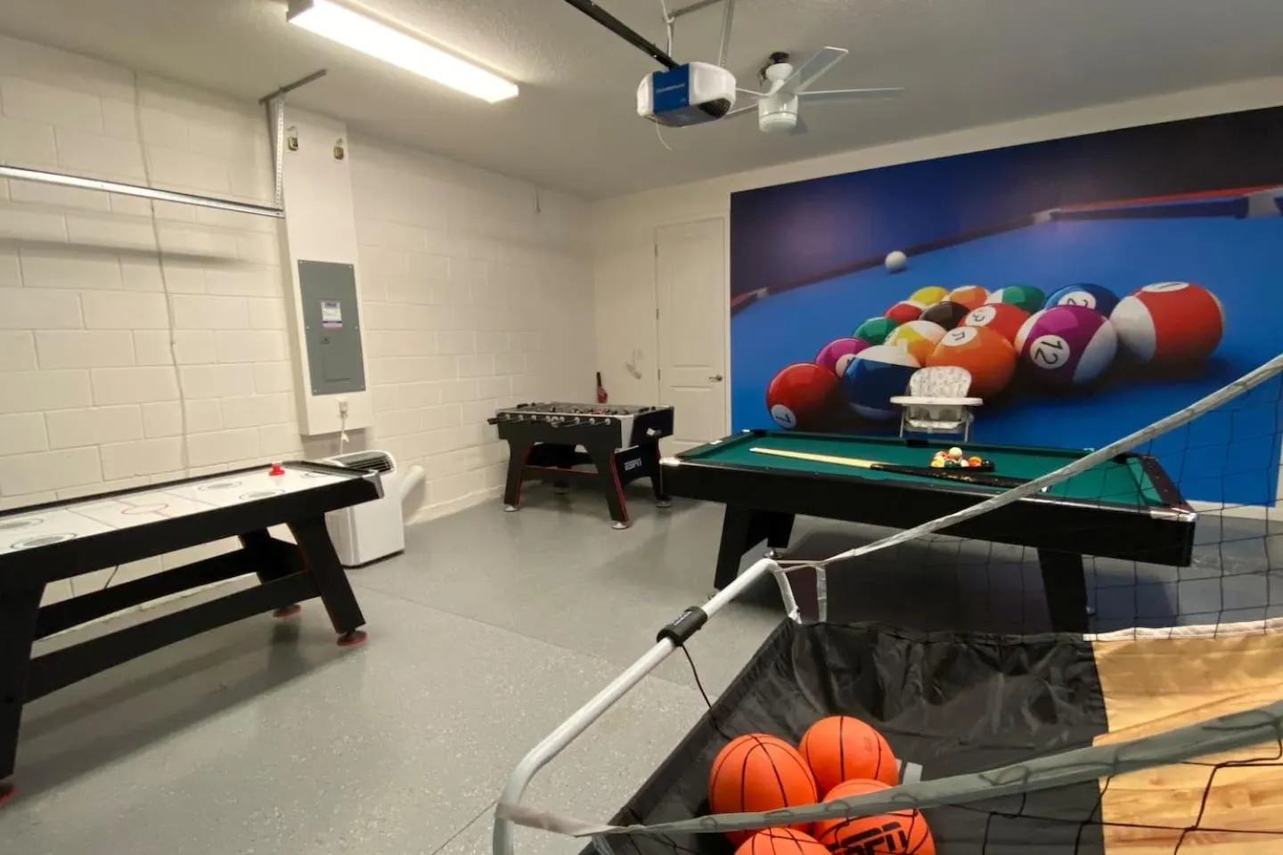 Billiard in 3840 Supreme Villa 6Bd Private Pool and Game Room