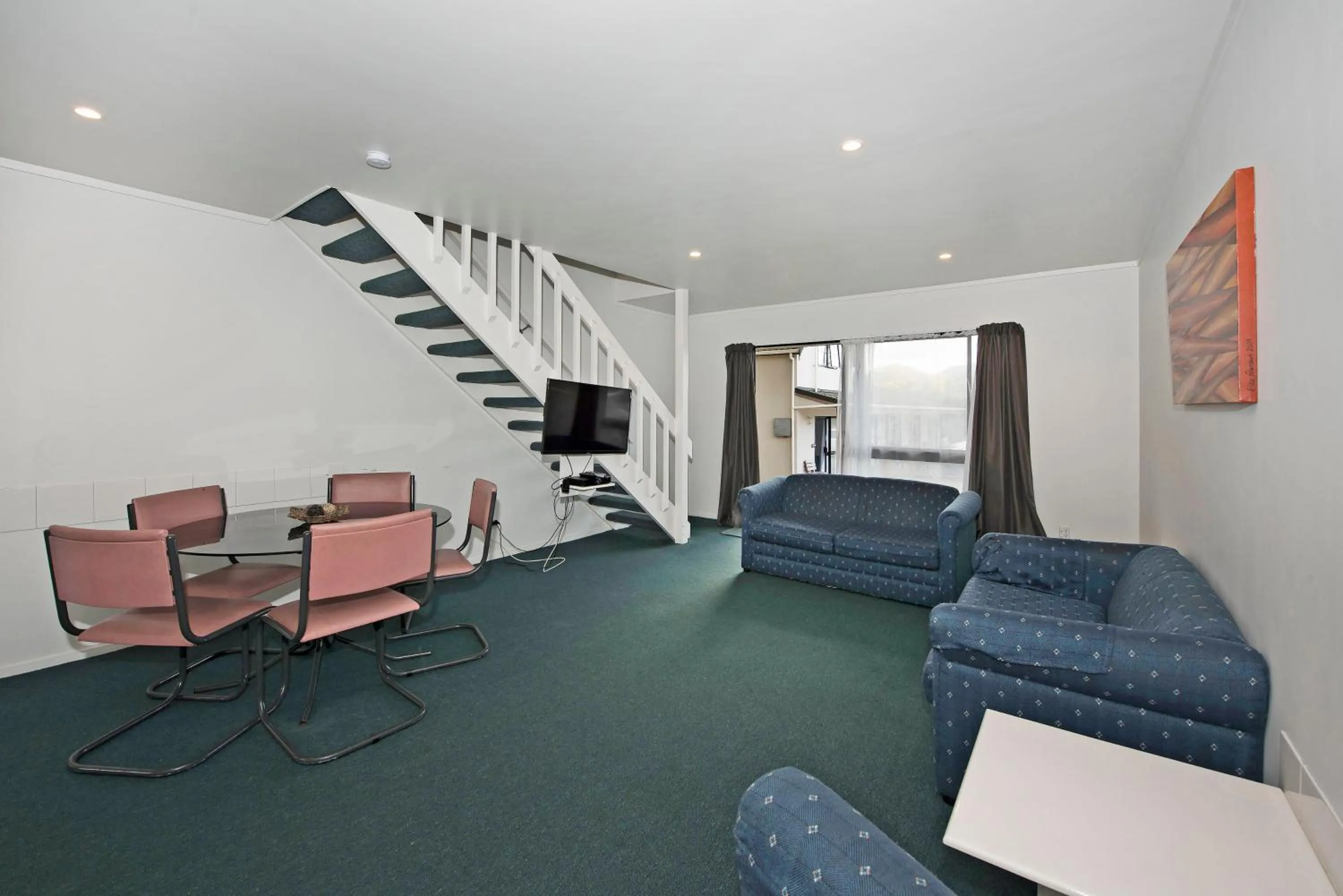 Camellia Court Motel