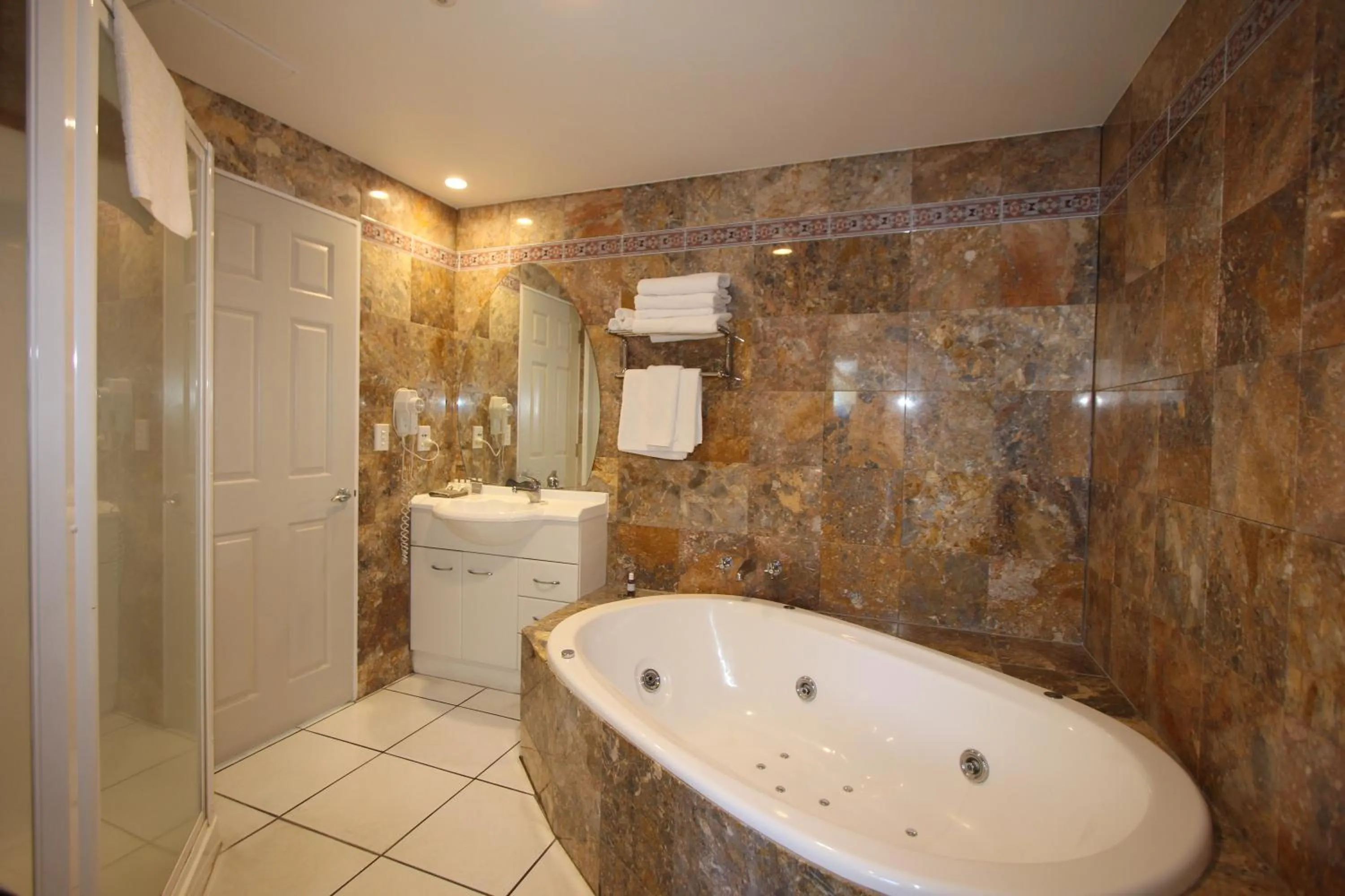 Bathroom in Breakers Motel