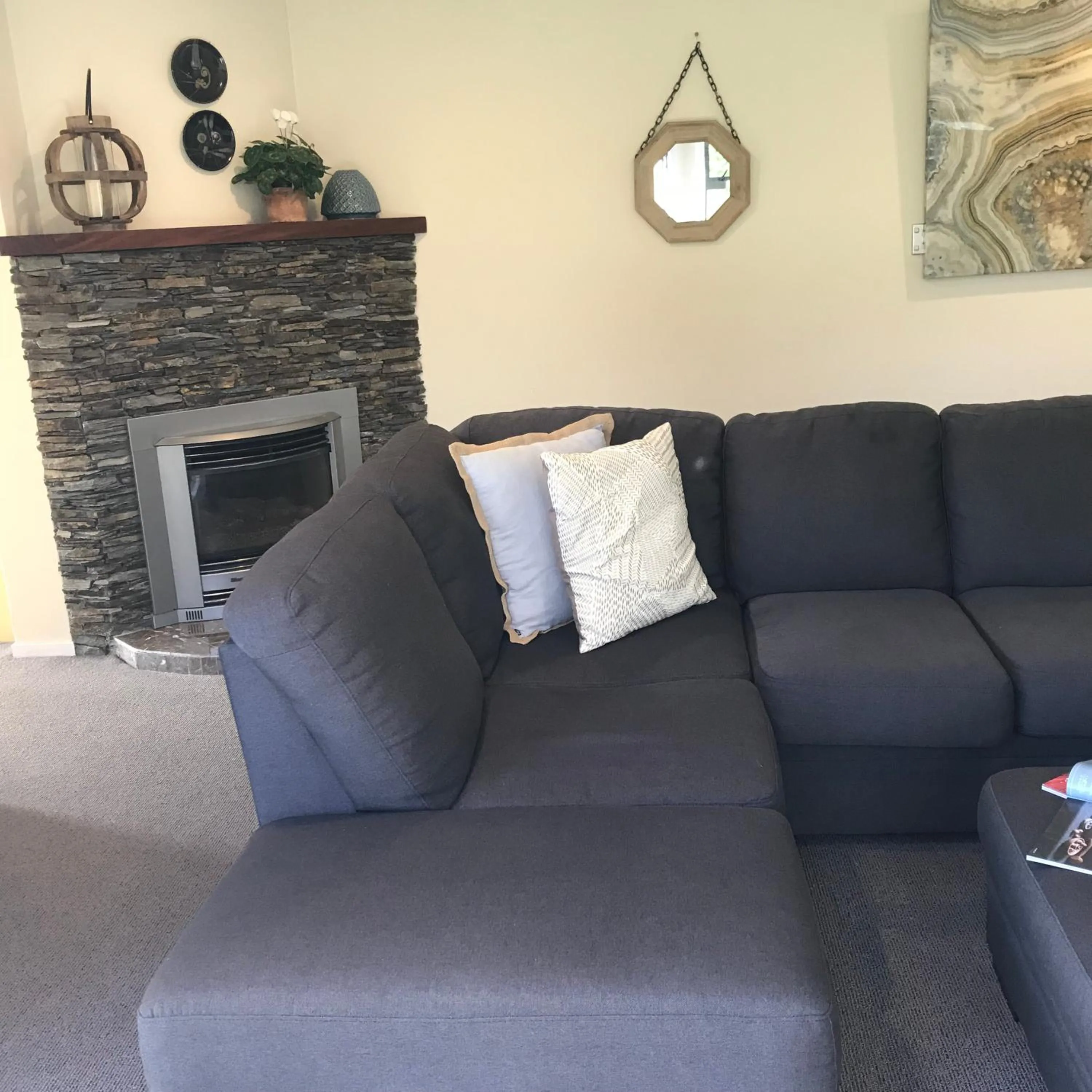 Seating area in Breakers Motel