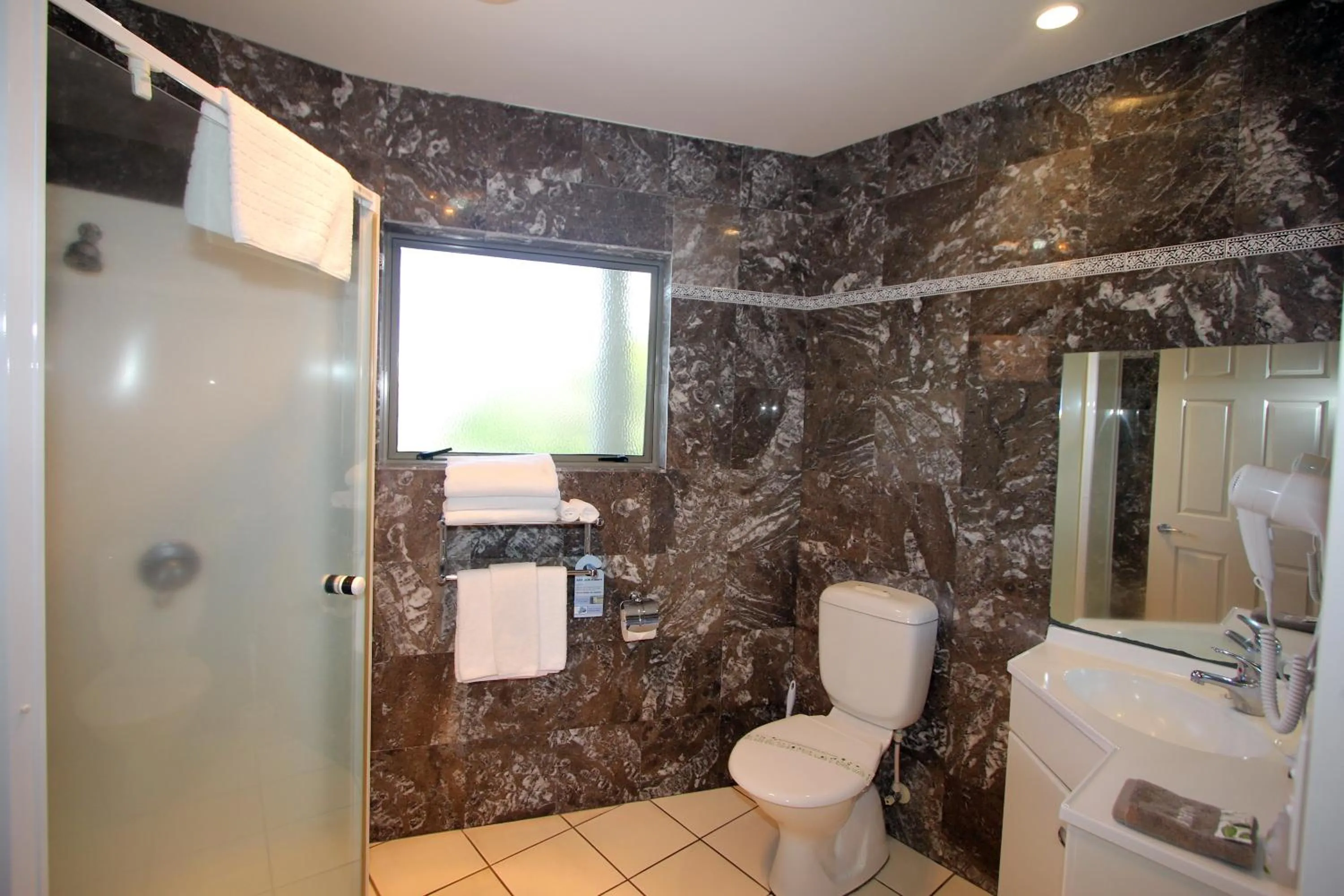 Bathroom in Breakers Motel