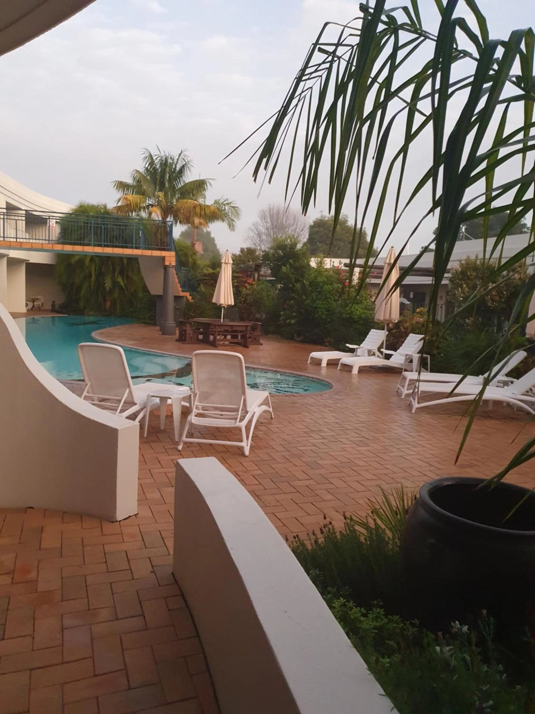 sunbed in Breakers Motel