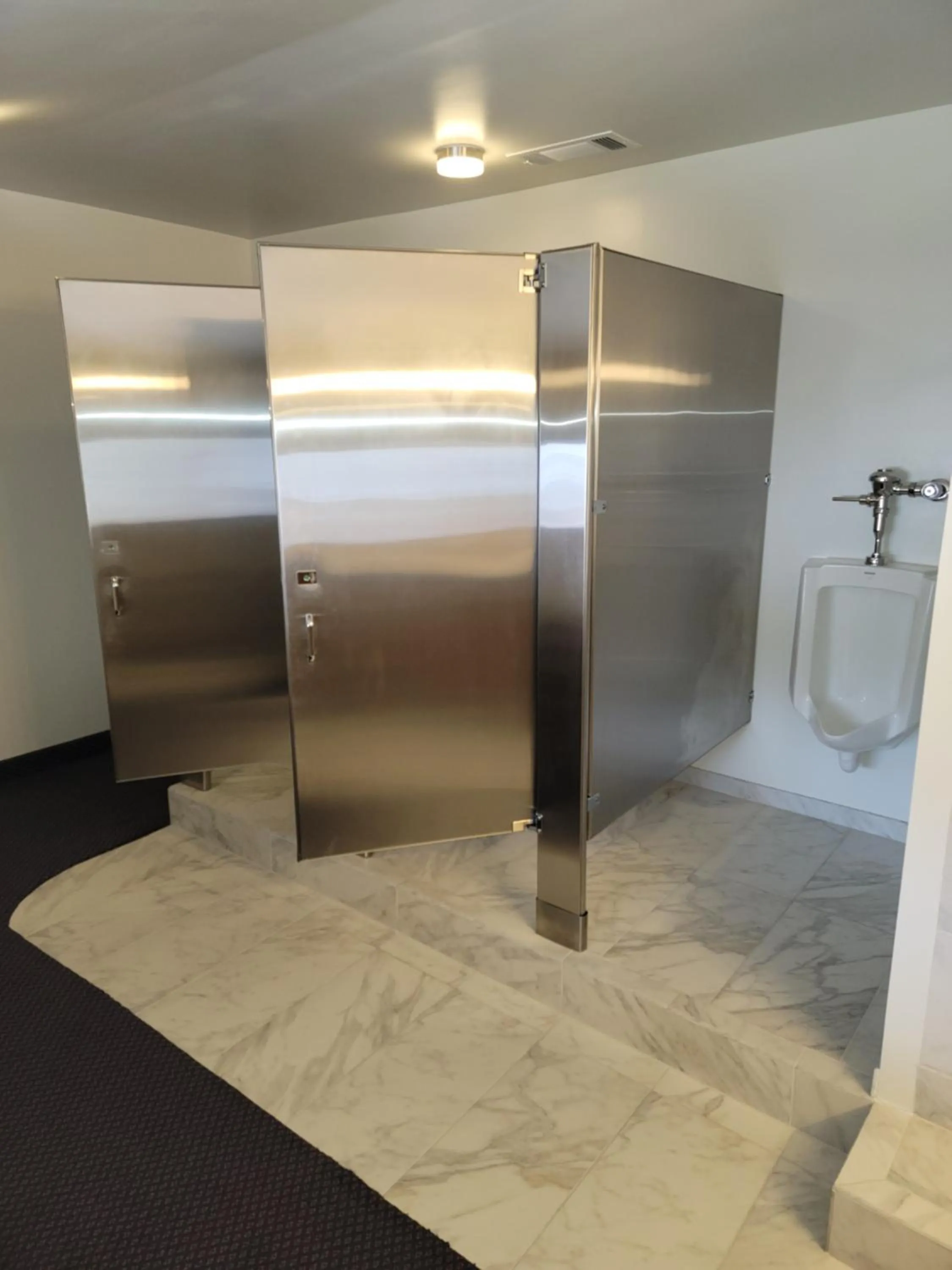 St Moritz Lodge and Condominiums