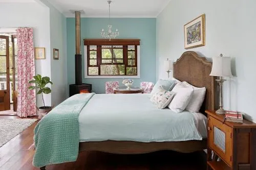 The Spotted Chook and Amelie's Petite Maison