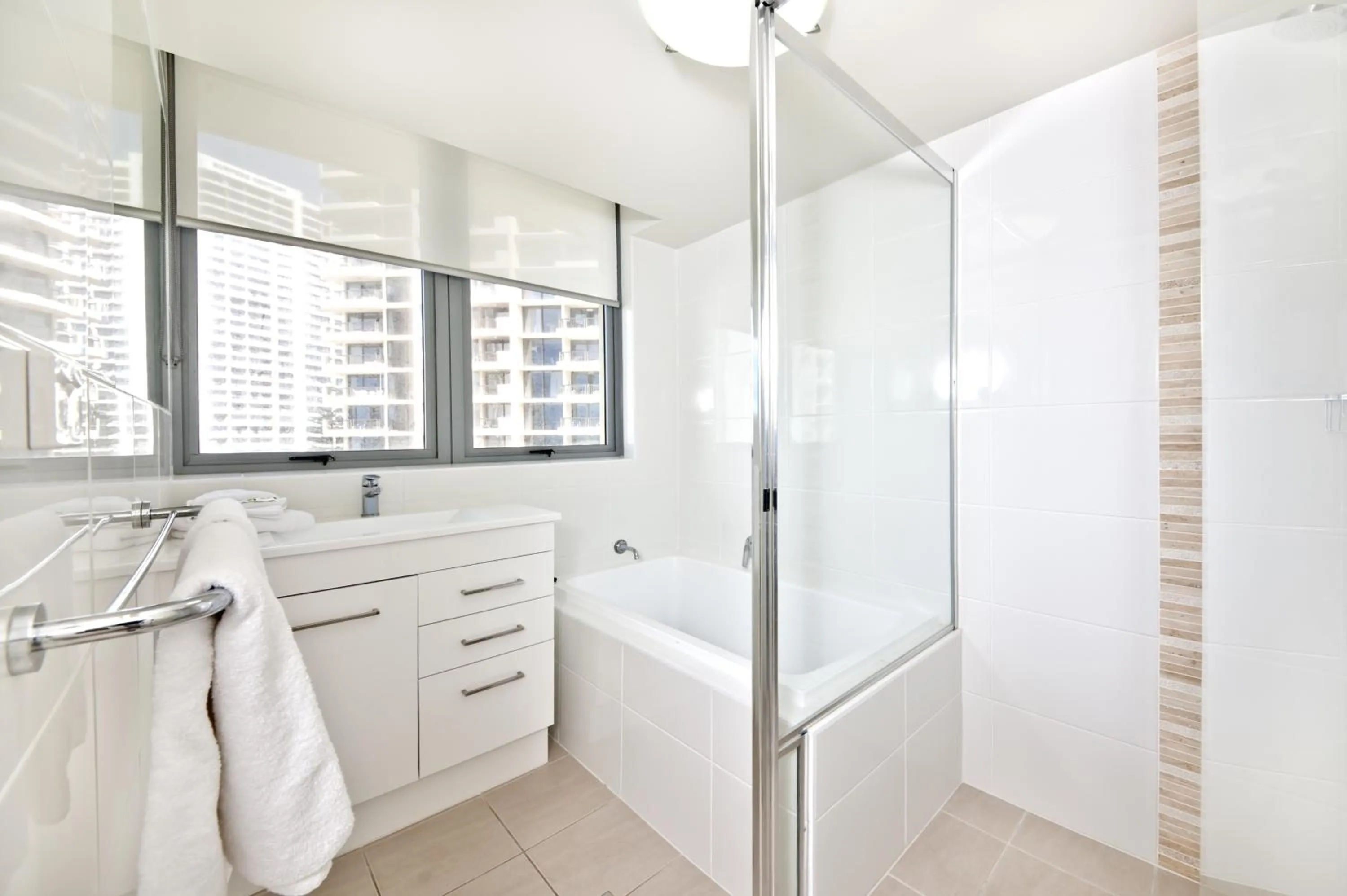 Bathroom in Berkeley on the Beach