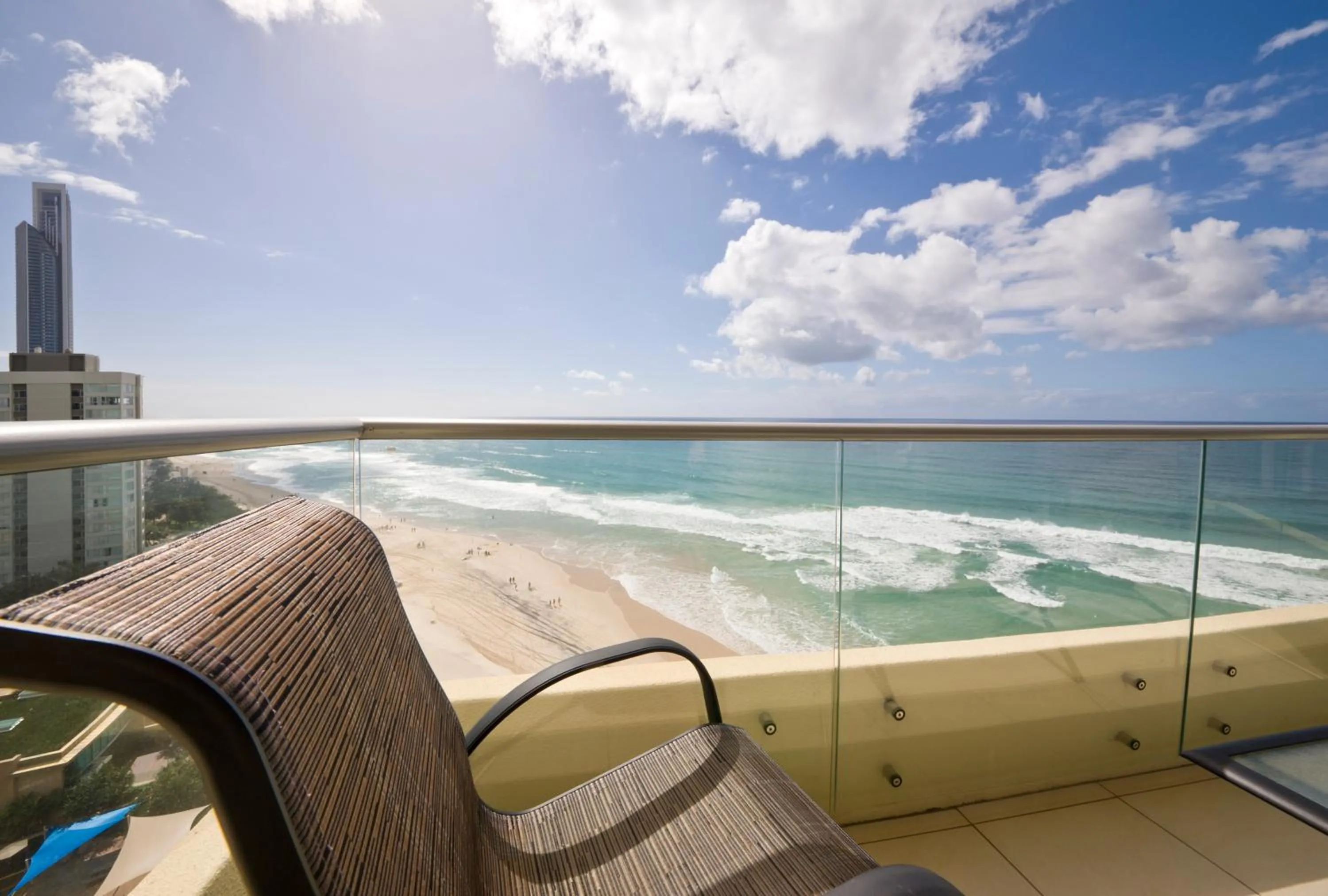 Sea view in Berkeley on the Beach