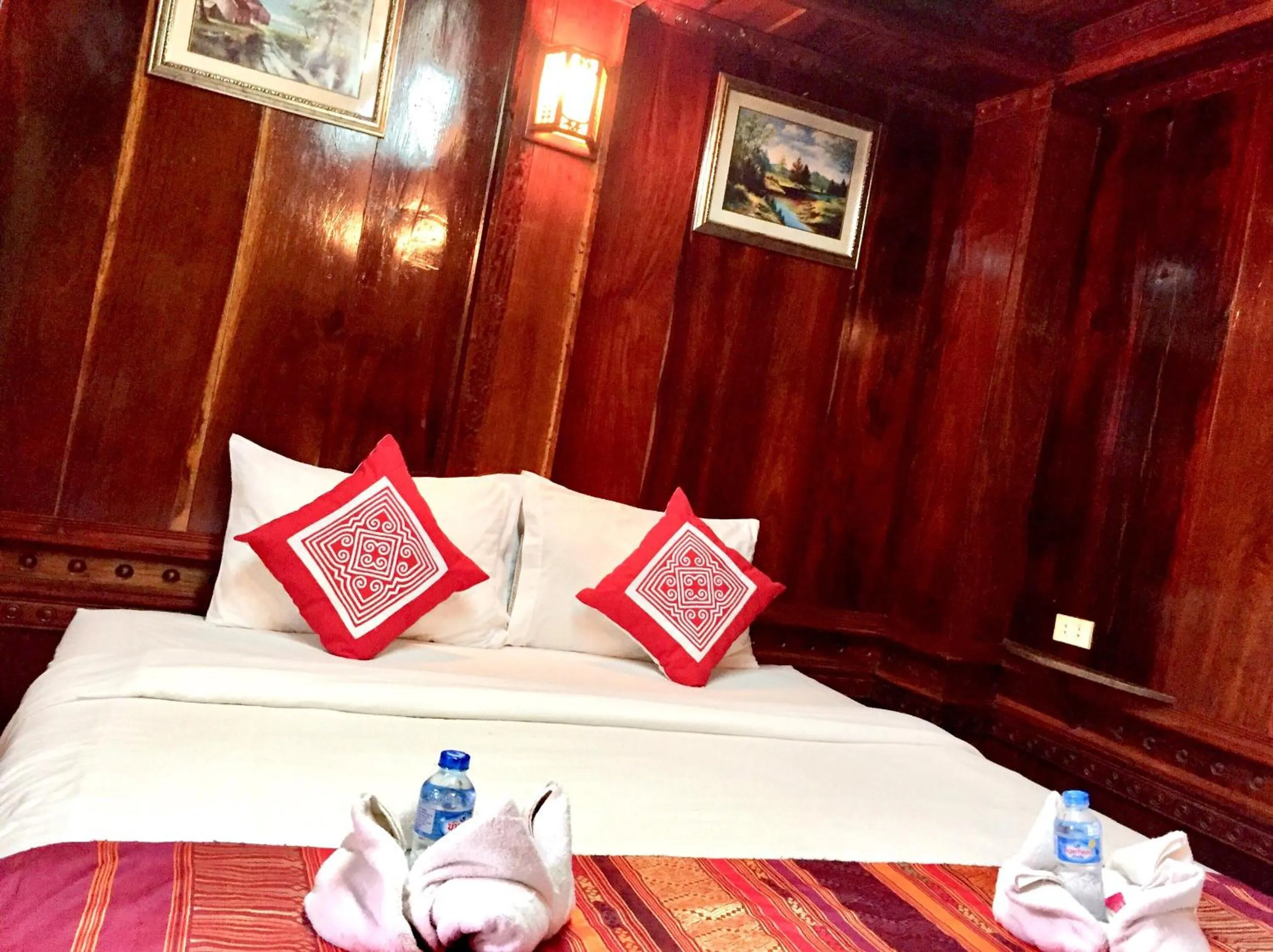 Photo of the whole room, Bed in Soutikone1 Guesthouse