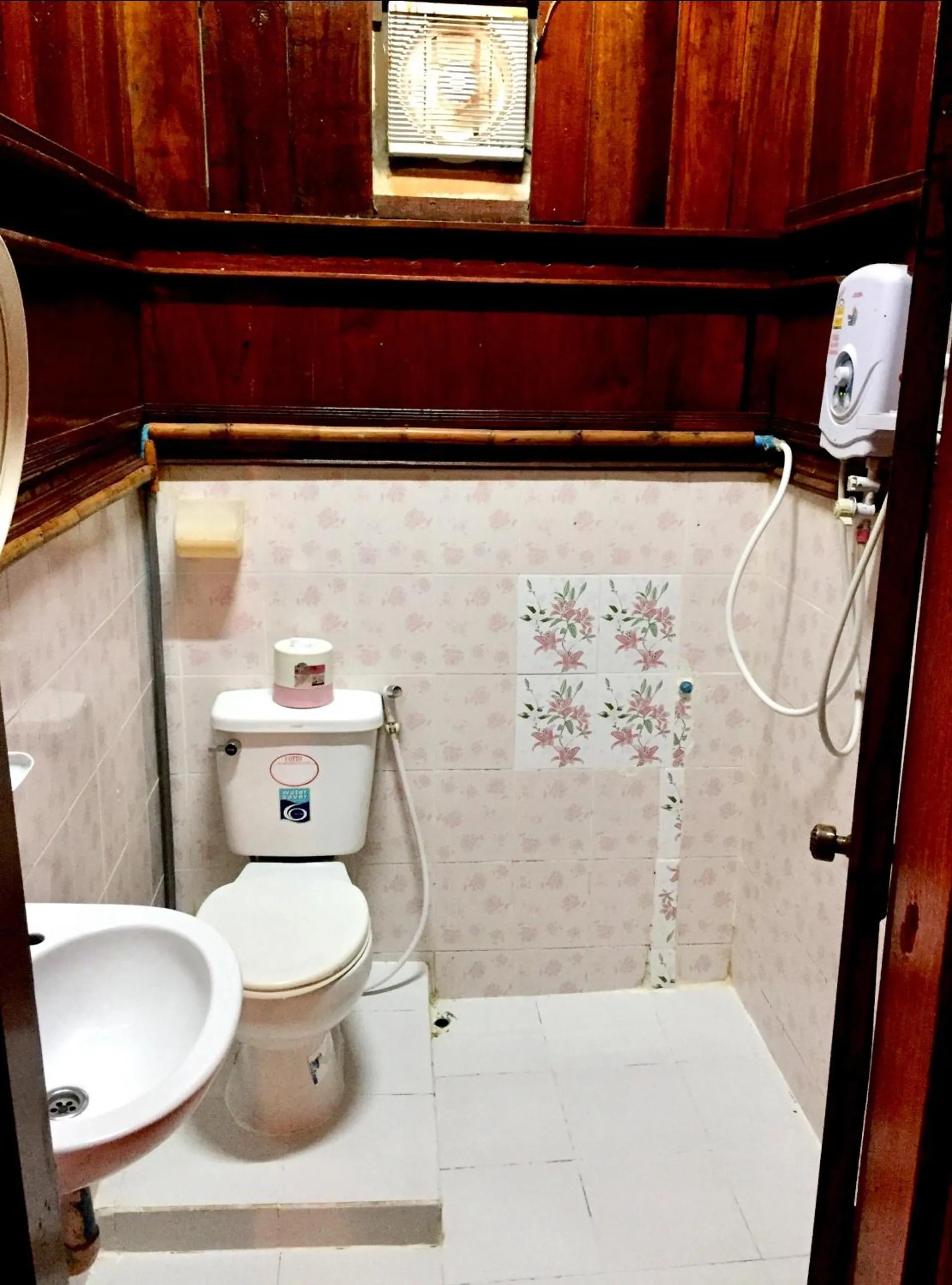 Bathroom in Soutikone1 Guesthouse