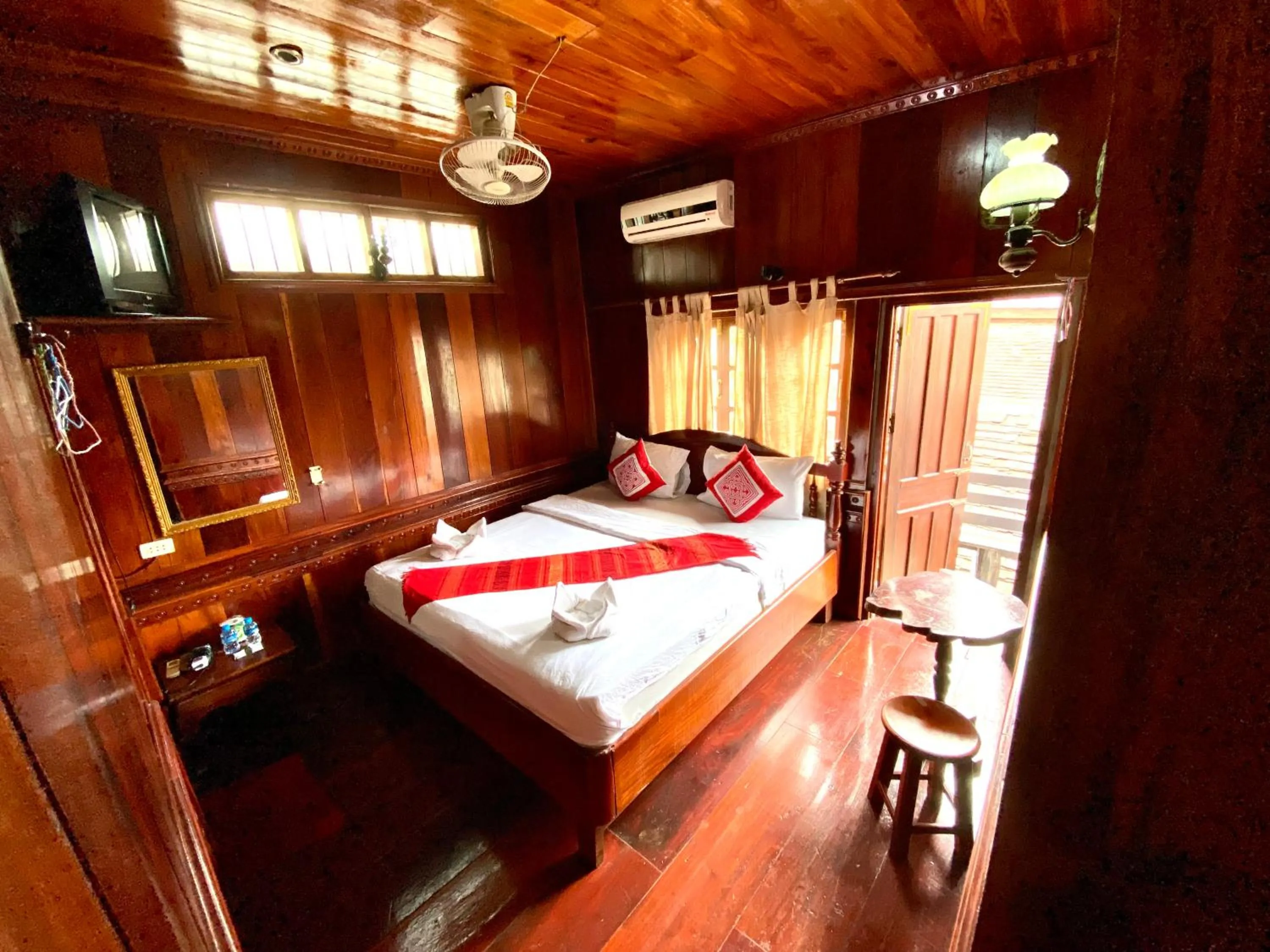 Bedroom, Bed in Soutikone1 Guesthouse