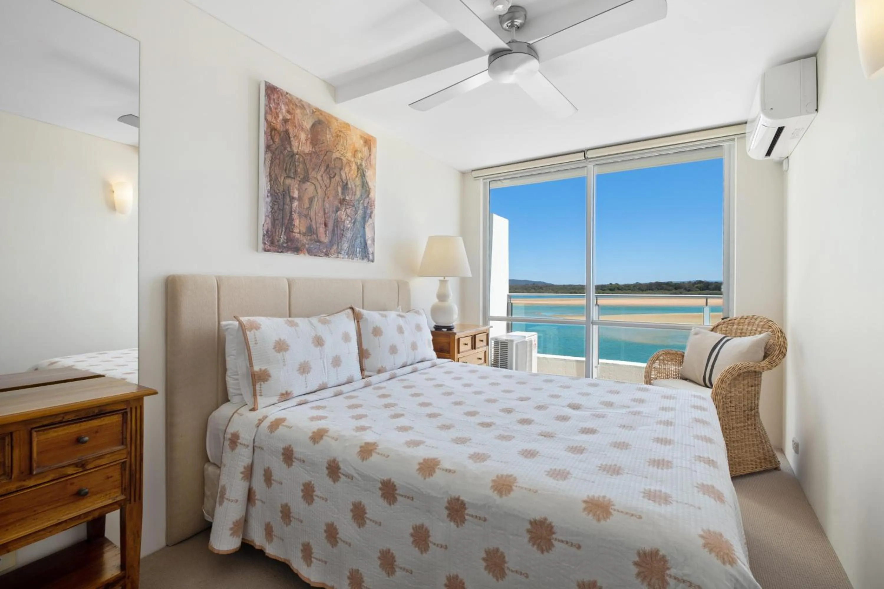 Bed in Las Rias Holiday Apartments