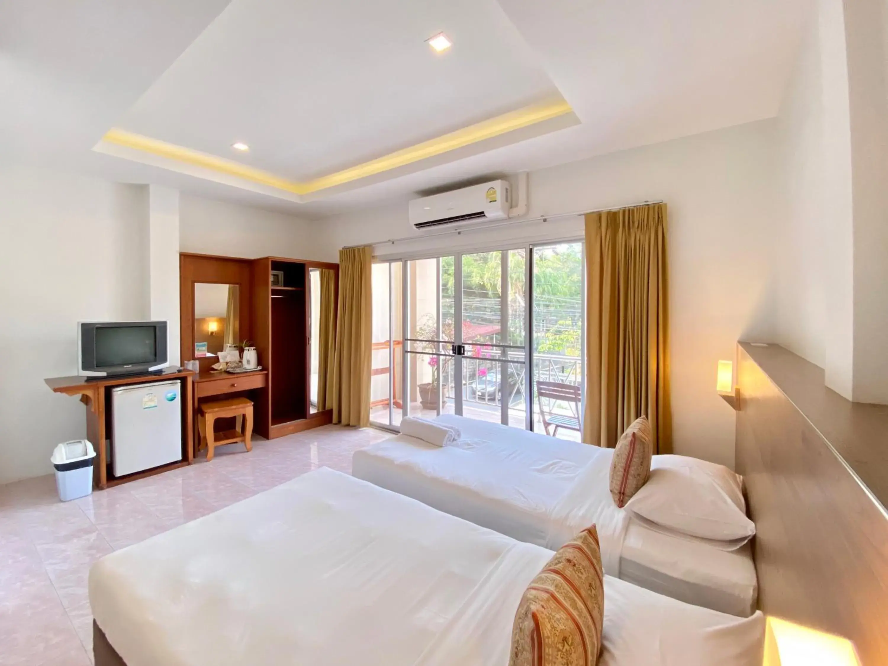 Communal lounge/ TV room, Bed in Pensiri House - SHA Extra Plus Communal lounge/ TV room, Bed in Pensiri House - SHA Extra Plus