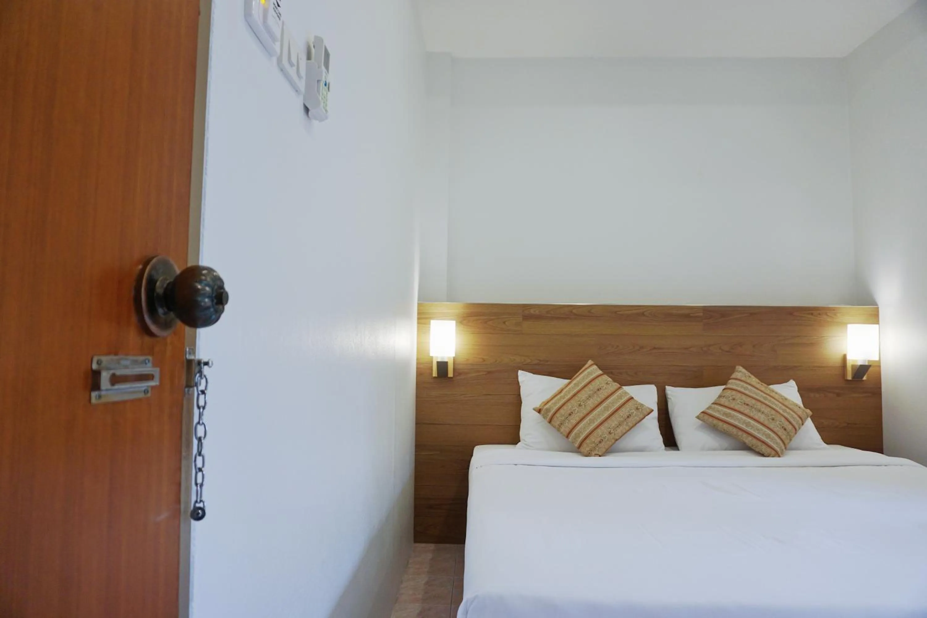 Photo of the whole room, Bed in Pensiri House - SHA Extra Plus