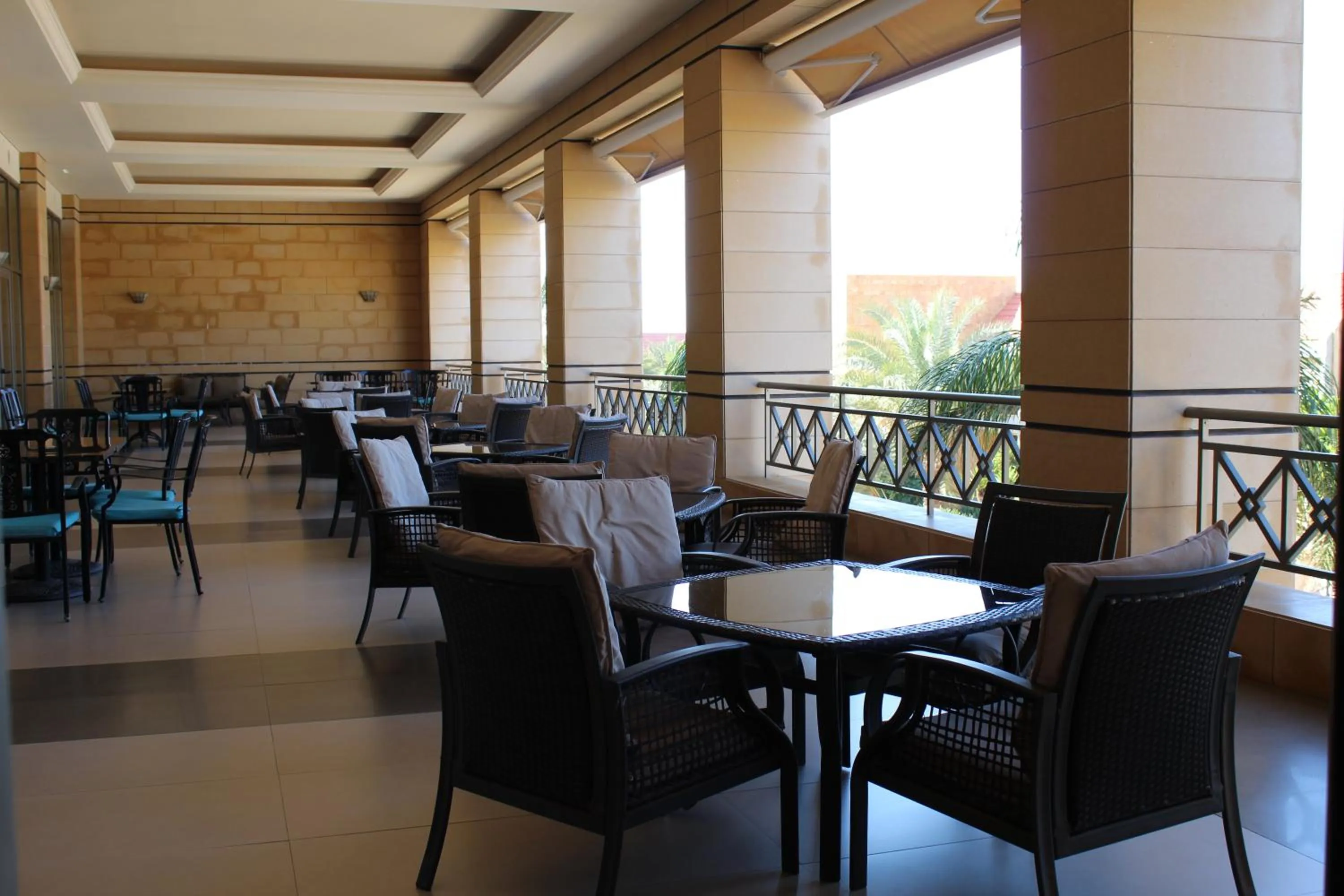 Restaurant/places to eat in Jiyeh Marina Resort Hotel & Chalets