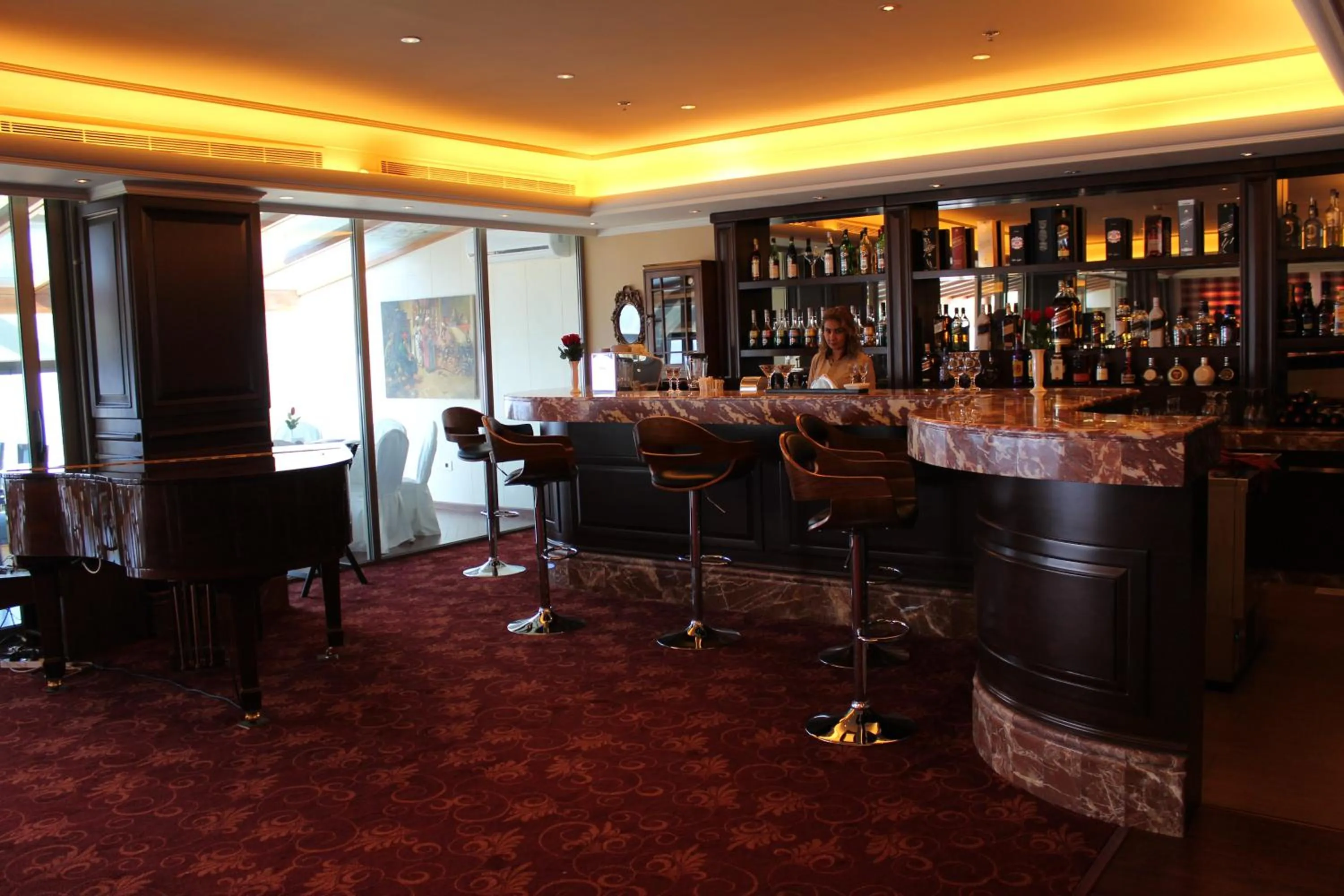 Restaurant/places to eat in Jiyeh Marina Resort Hotel & Chalets