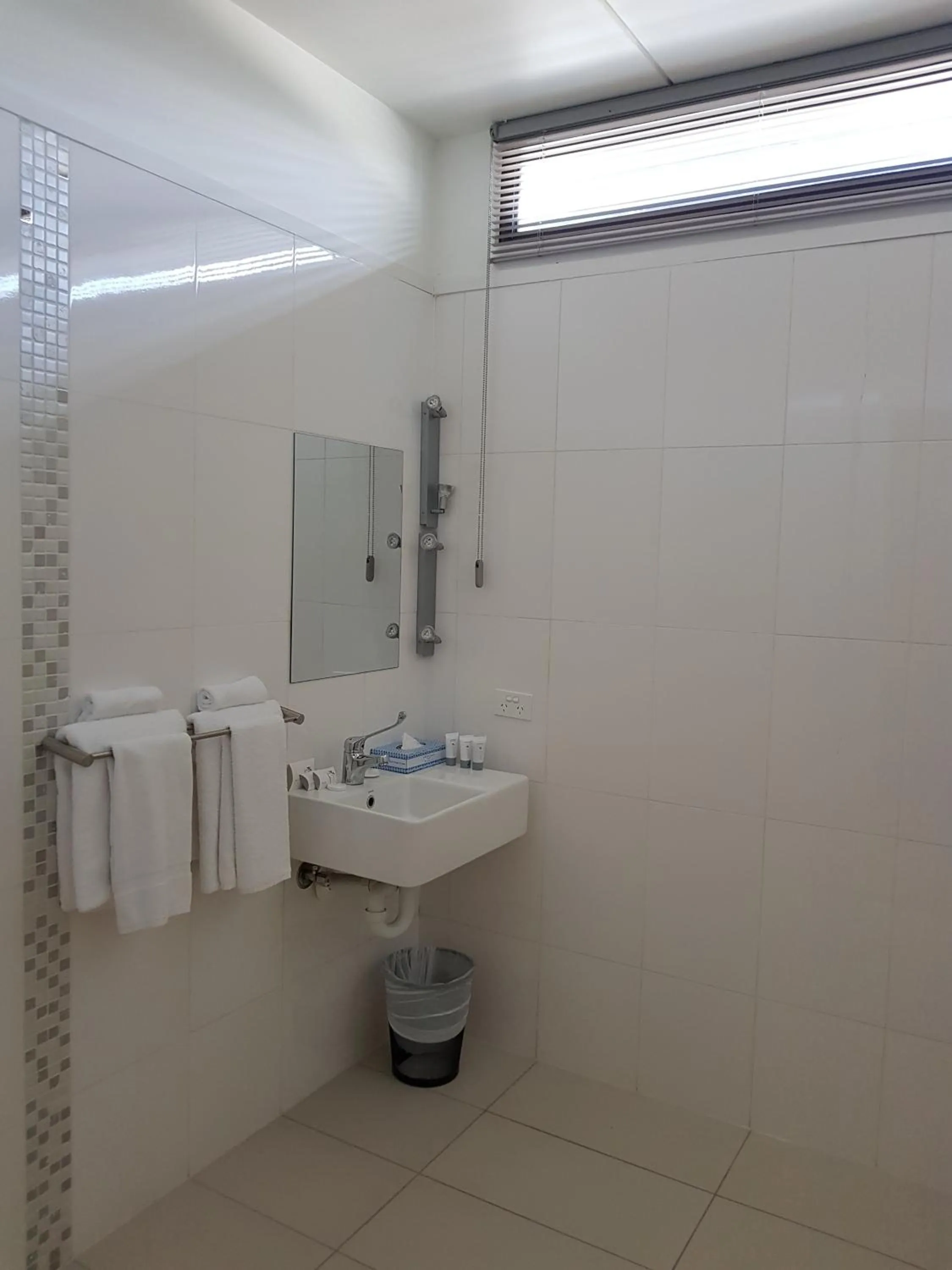 Bathroom in Moura Meridian Motel