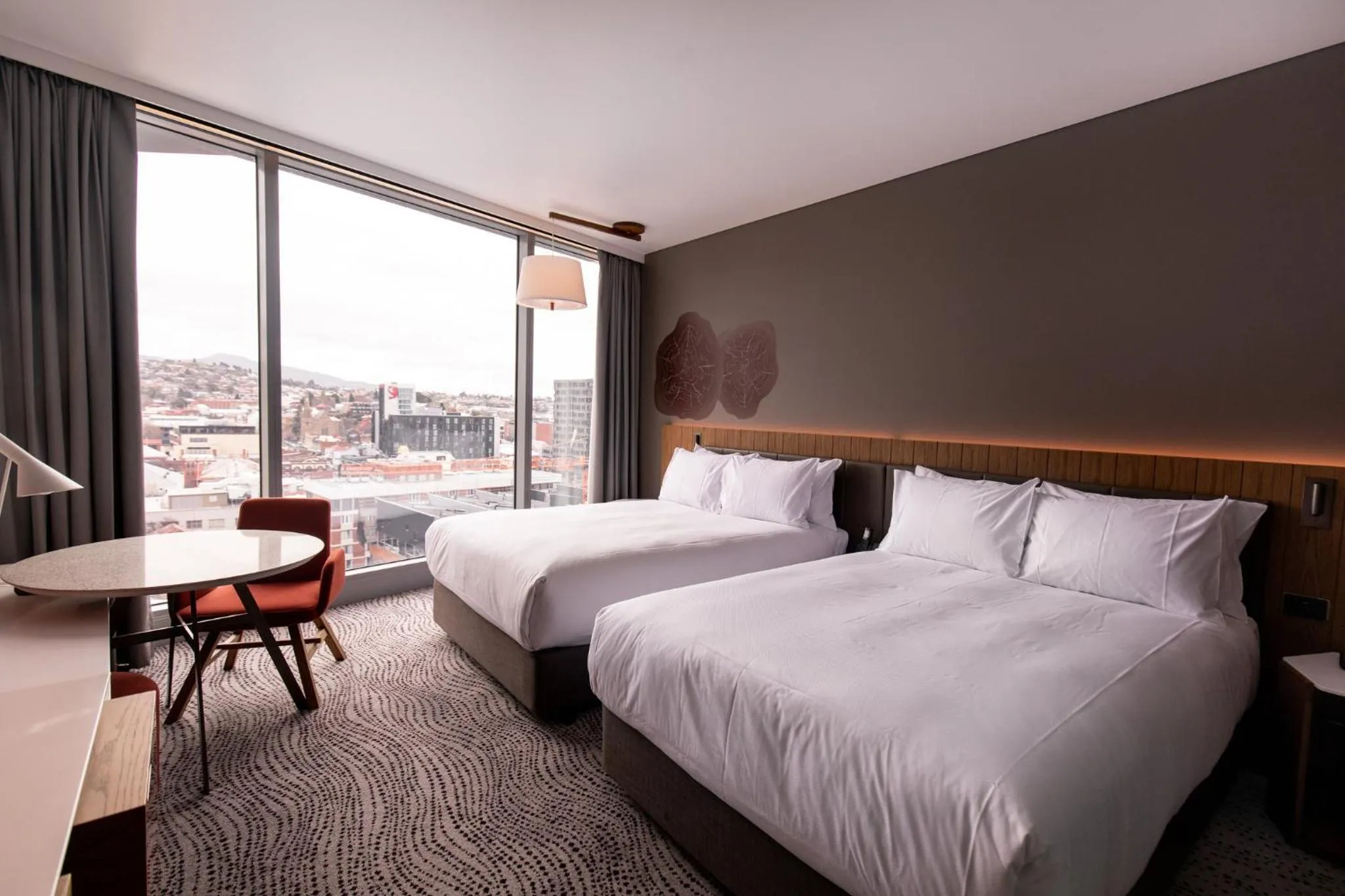 Photo of the whole room, Bed in Crowne Plaza Hobart by IHG