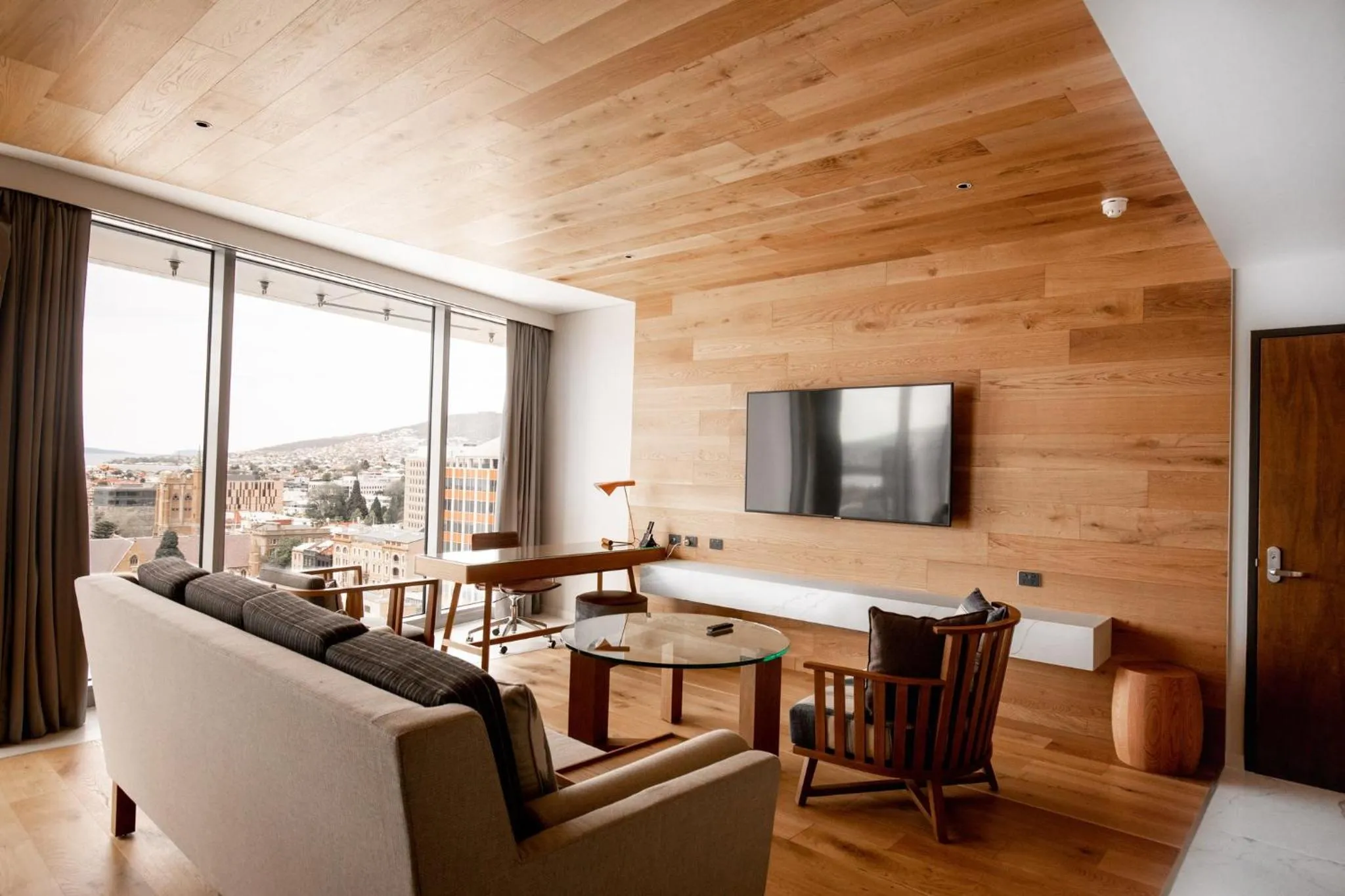 Photo of the whole room in Crowne Plaza Hobart by IHG