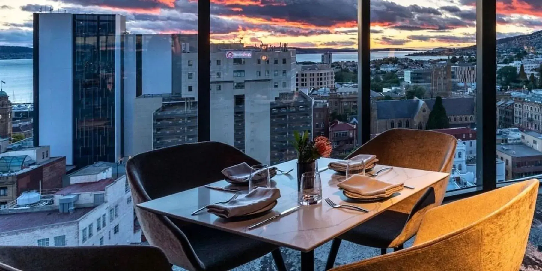 Restaurant/places to eat in Crowne Plaza Hobart by IHG Restaurant/places to eat in Crowne Plaza Hobart by IHG