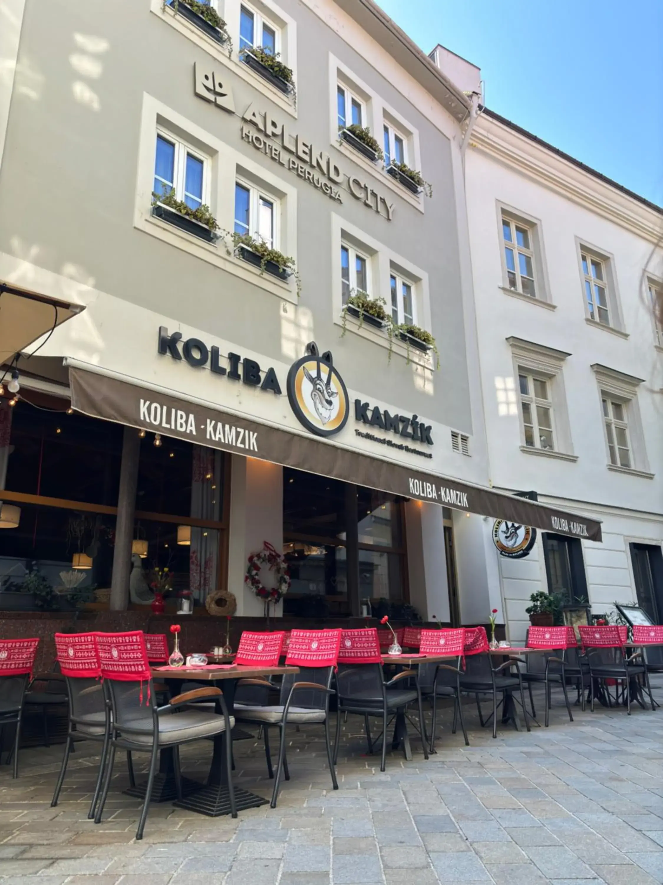 Property building in APLEND CITY Hotel Perugia Property building in APLEND CITY Hotel Perugia