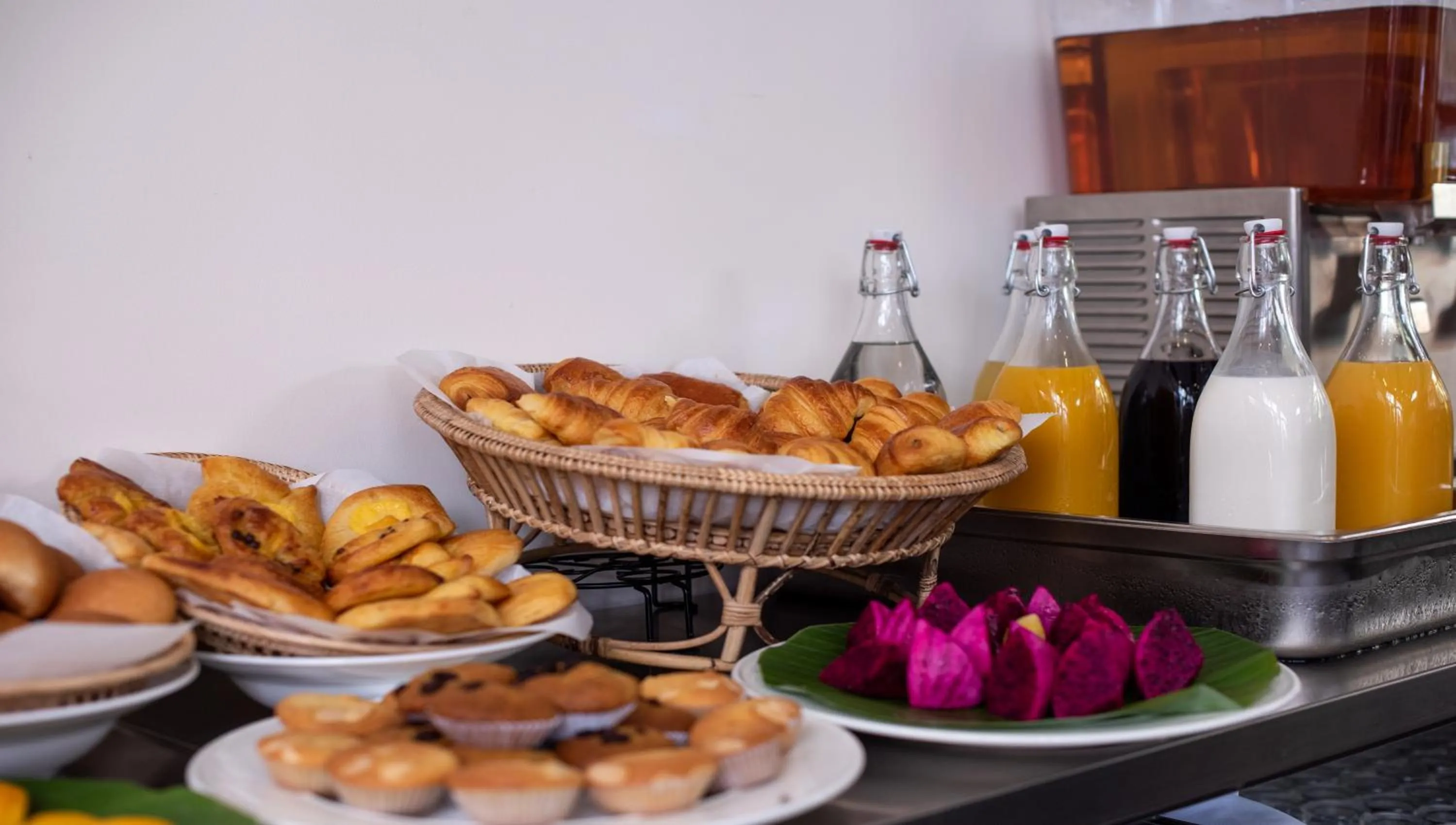 Food and drinks in Araya Angkor Residence