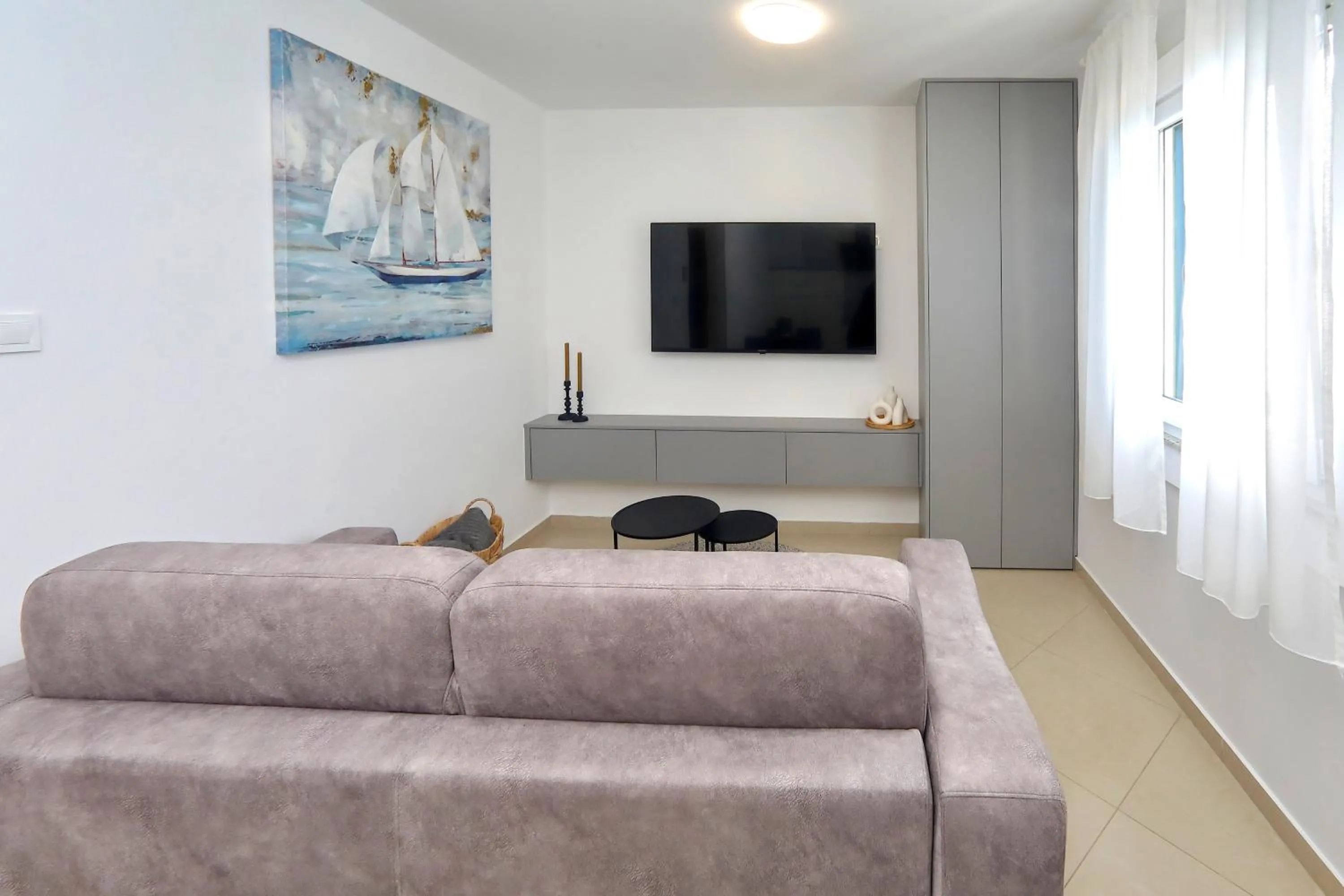 Apartments Nina