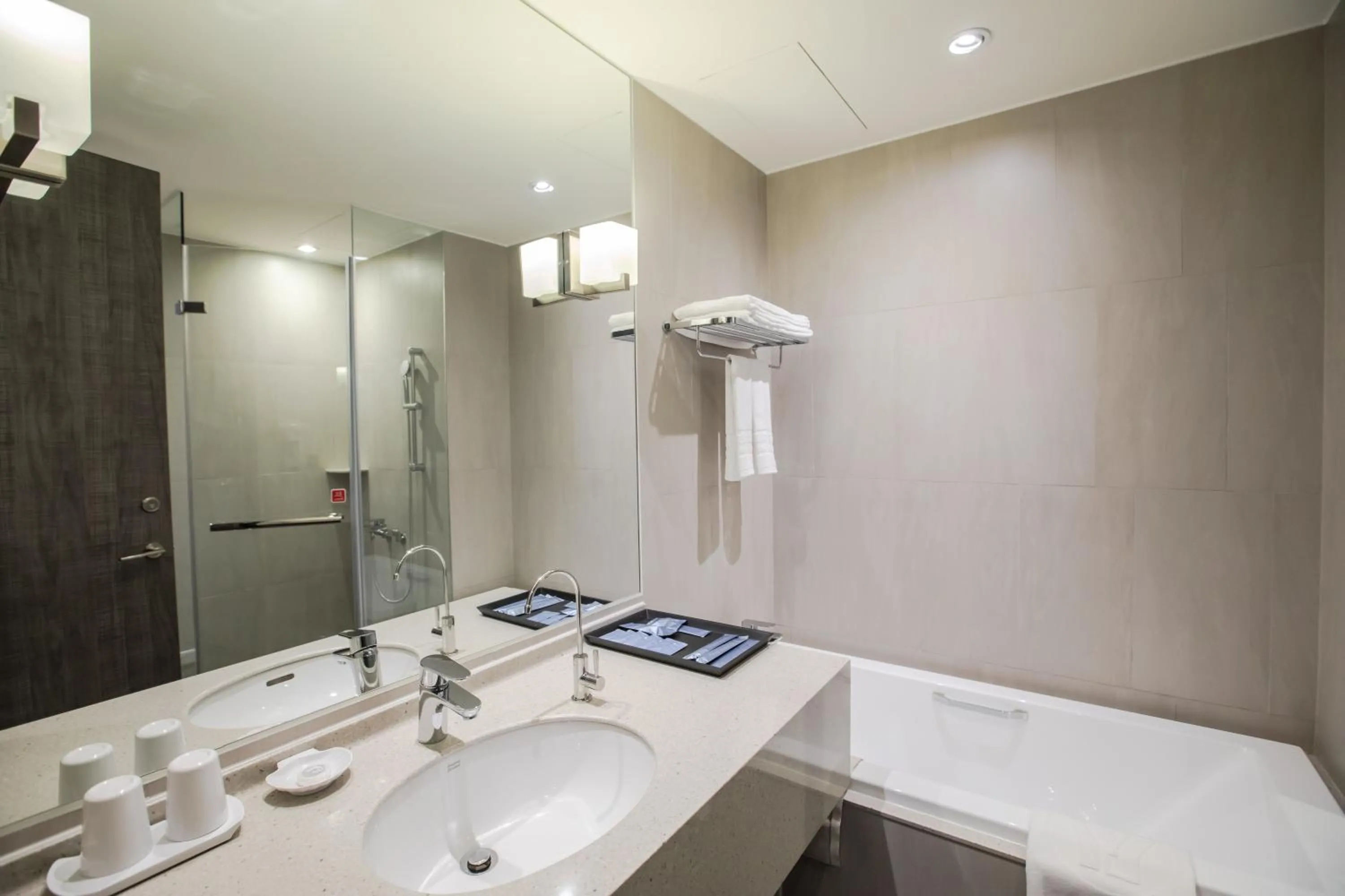 Bathroom in Jin Shi Hu Hotel