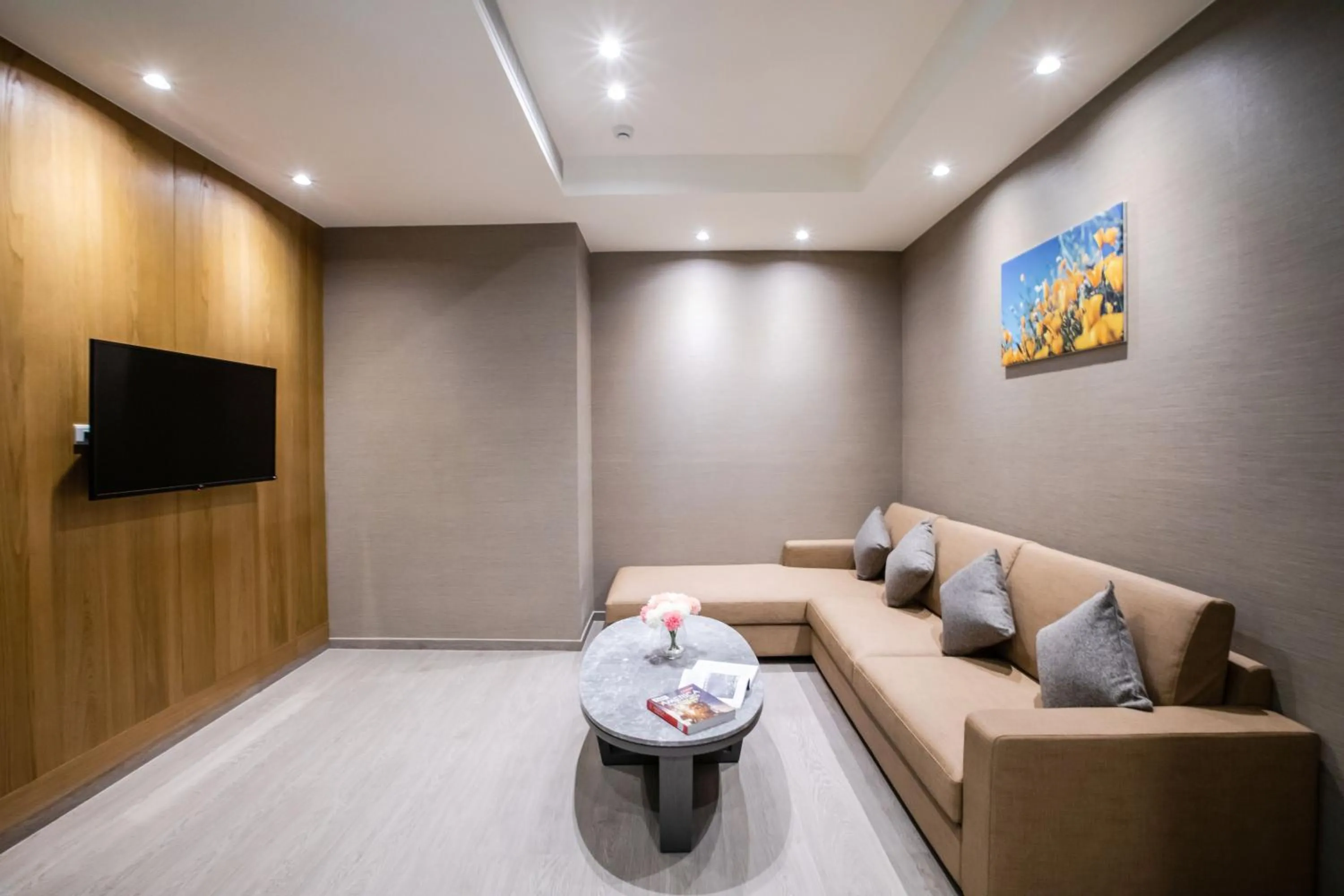 Living room in Jin Shi Hu Hotel